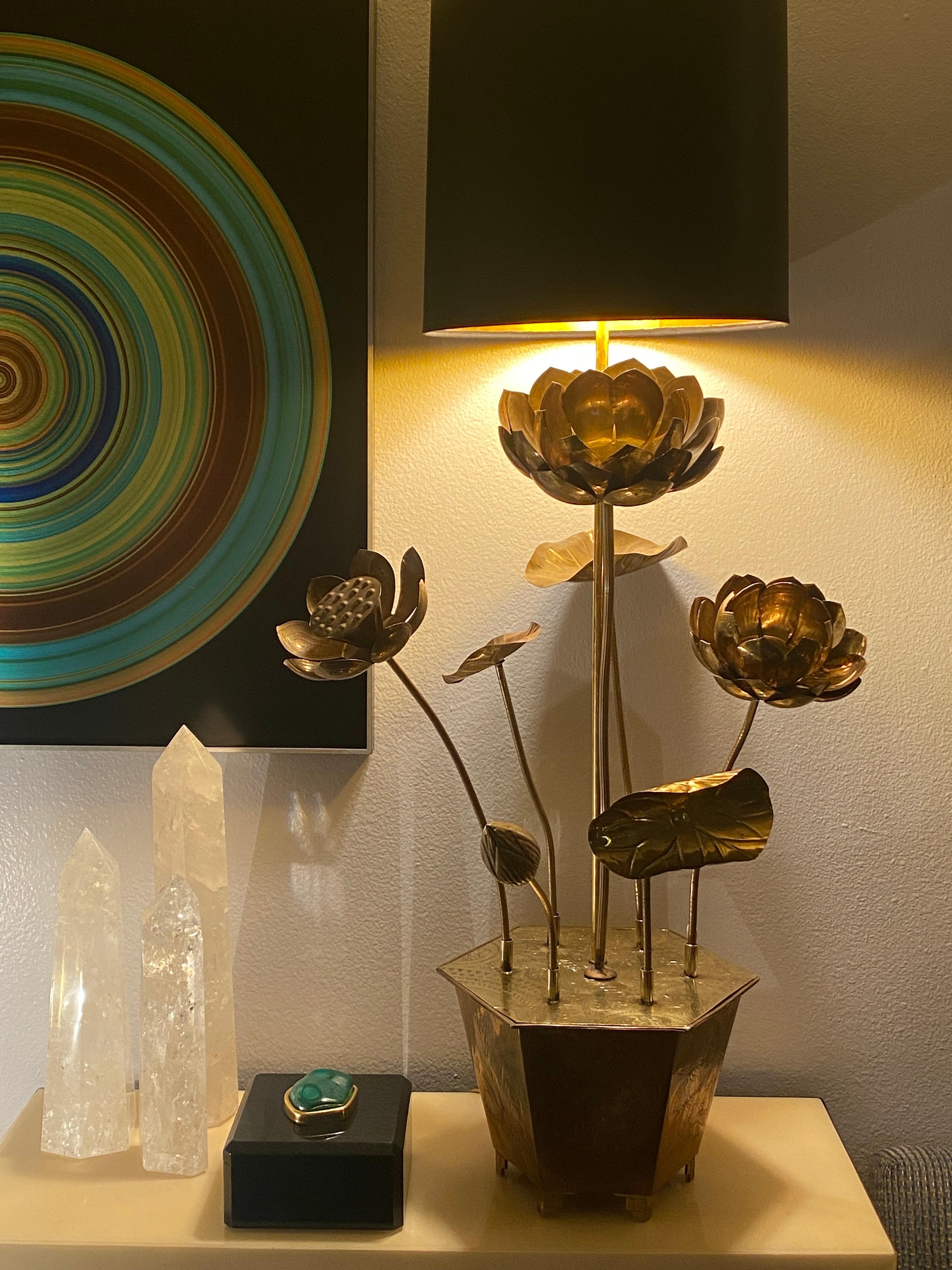 Hollywood Regency Feldman Brass Lotus Flower Lamp For Sale