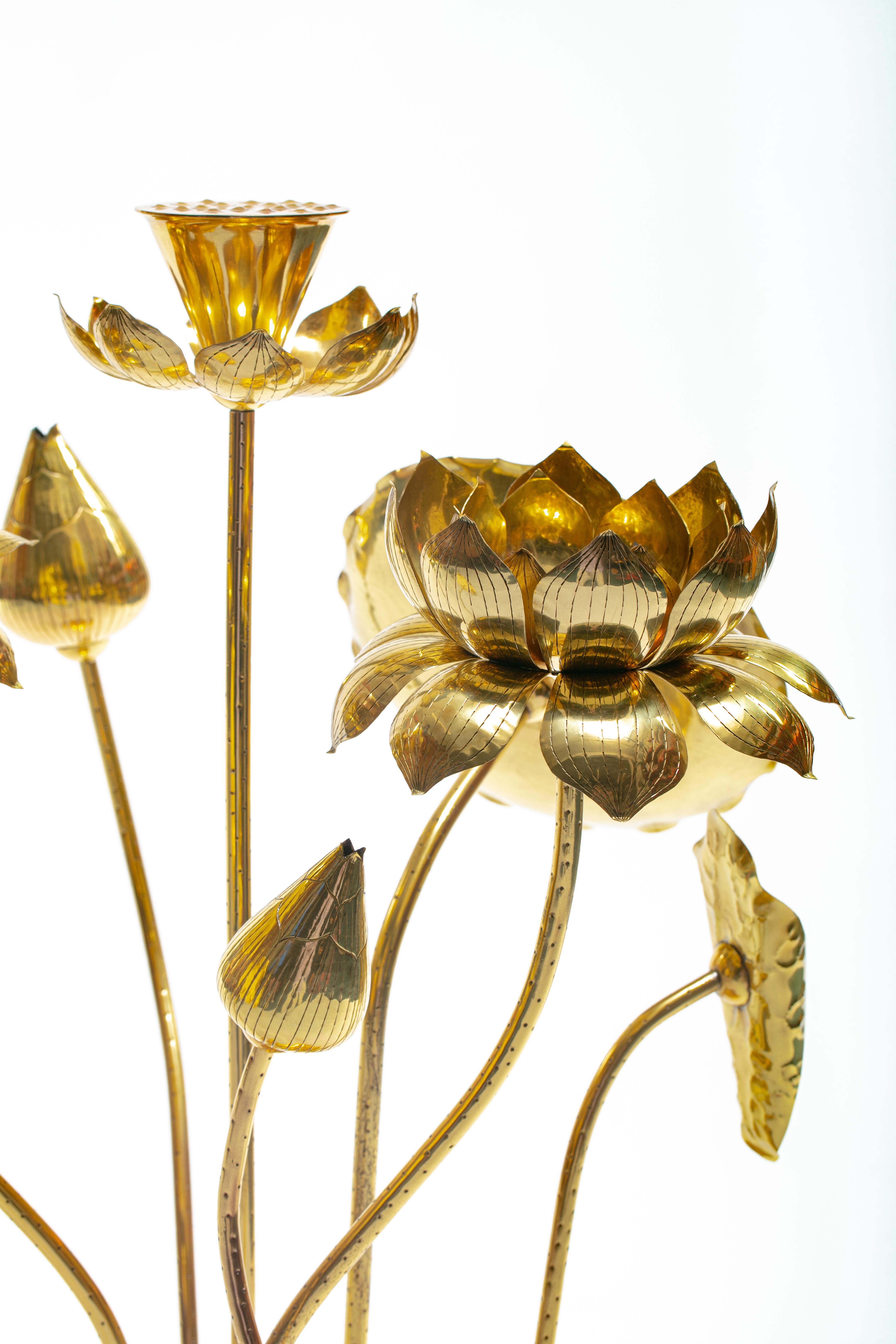 Etched Feldman Chinoiserie Adjustable Brass Lotus Bouquet Sculpture, circa 1970 For Sale