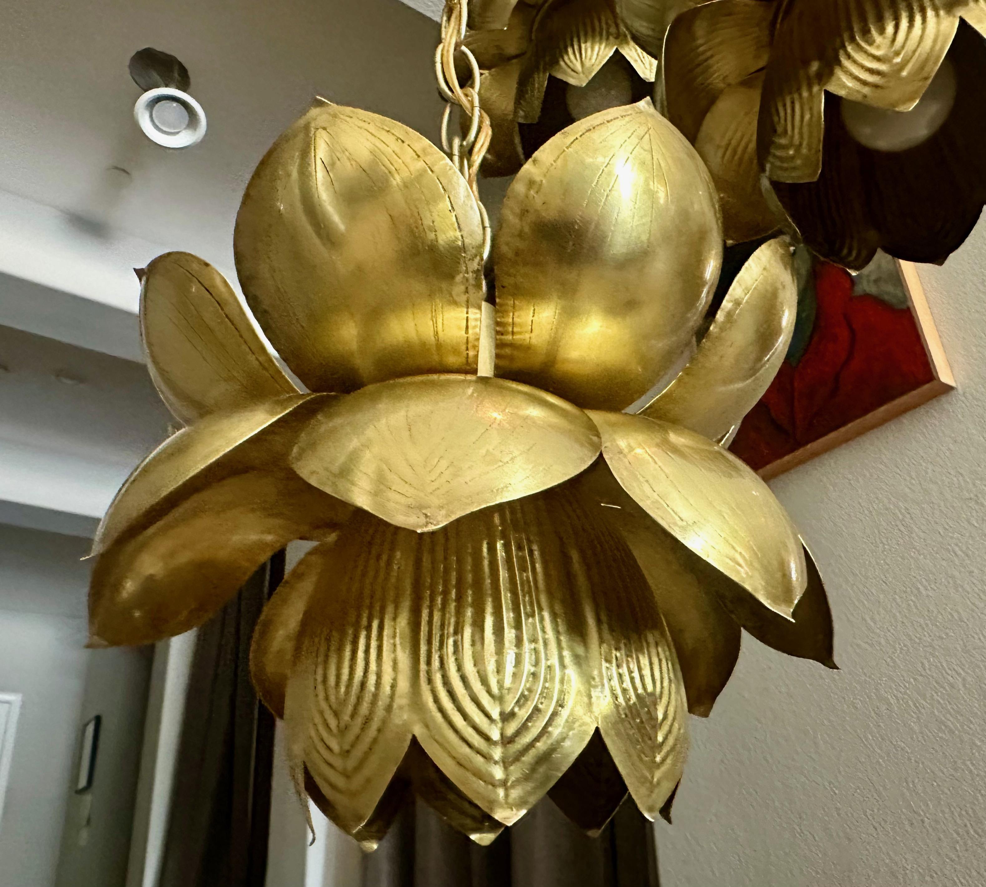 Feldman Trio 3 lampe à suspension lotus en laiton en vente 7