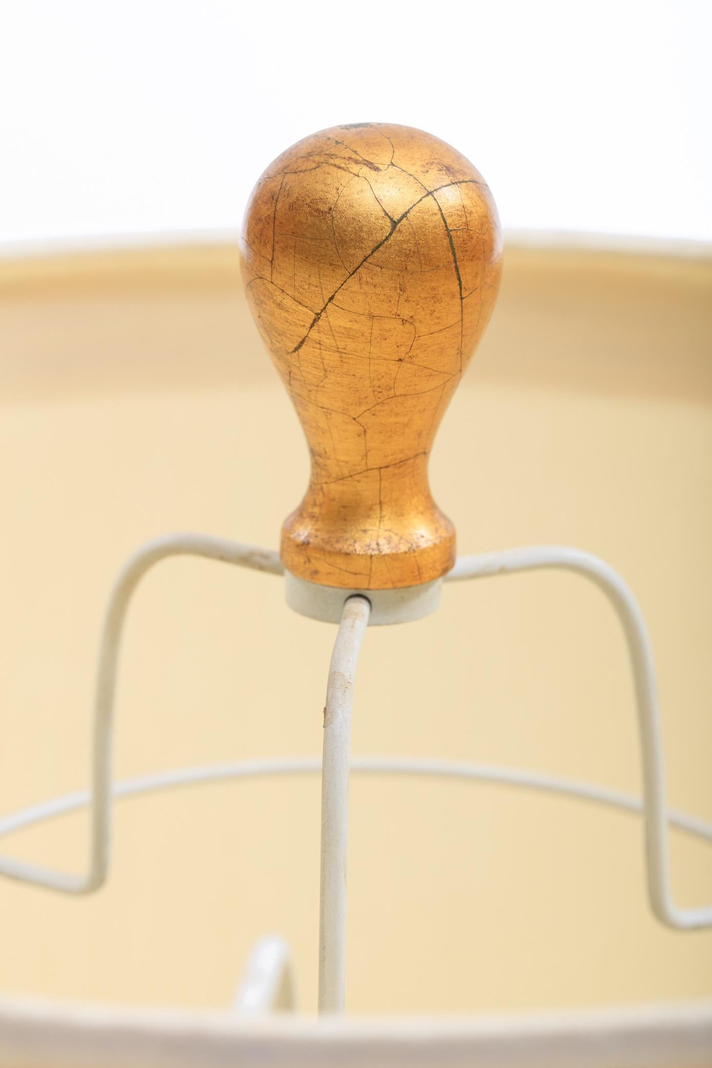 Feldman White Capiz Shell and Brass Table Lamp, circa 1960 For Sale 2