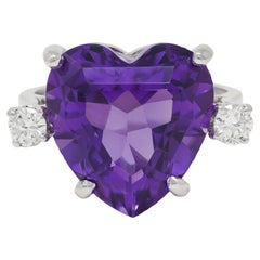 Felger Inc. 1940's Amethyst Diamond 14 Karat White Gold Vintage Heart Ring Felger Inc. 1940's Amethyst Diamond 14 Karat White Gold Vintage Heart Ring