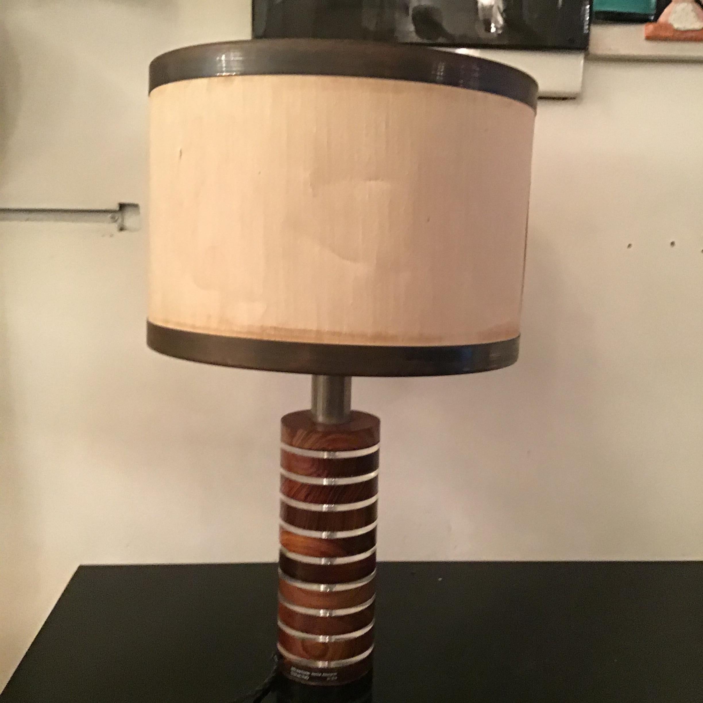Felice Antonio Botta Tischlampe, Messing, Holz, Plexiglas, Stoff, Messing, Lampenschirm 1974 im Zustand „Gut“ im Angebot in Milano, IT