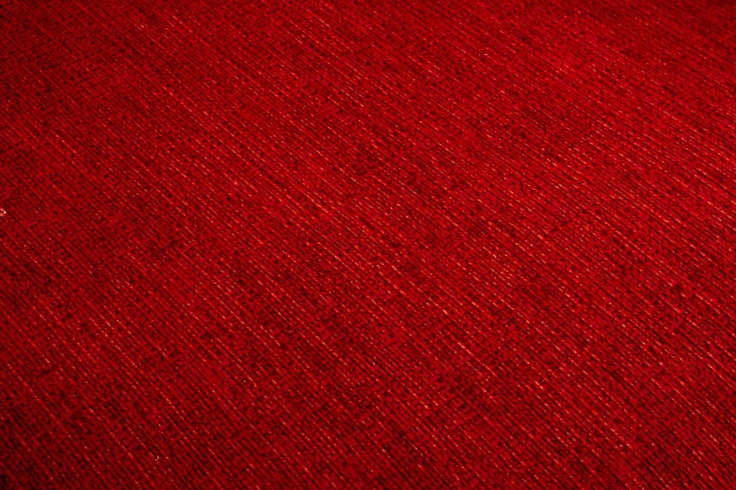 Felicerossi chaises club pivotantes en chenille rouge, paire en vente 3