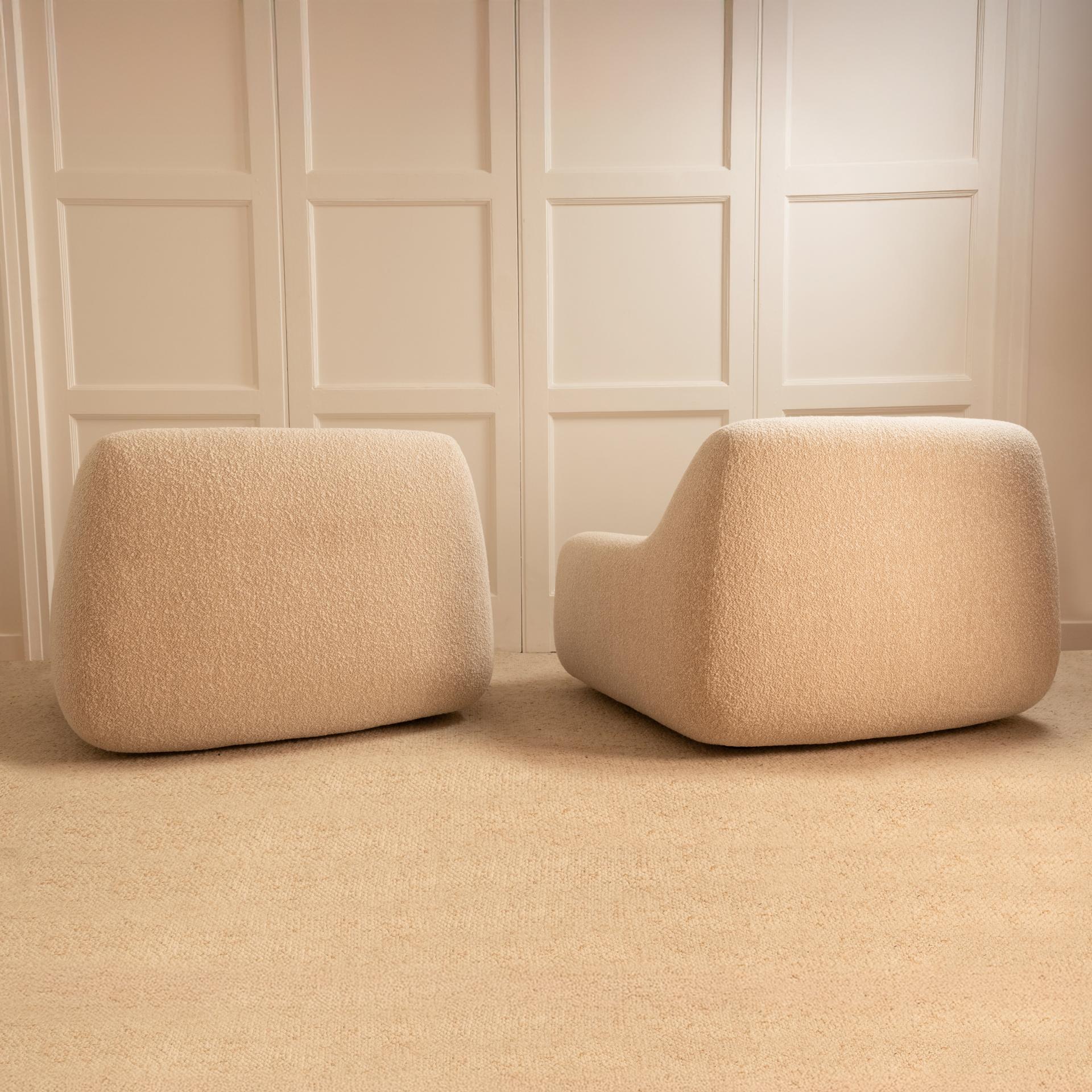 Late 20th Century Feline armchairs - Italy 1970s