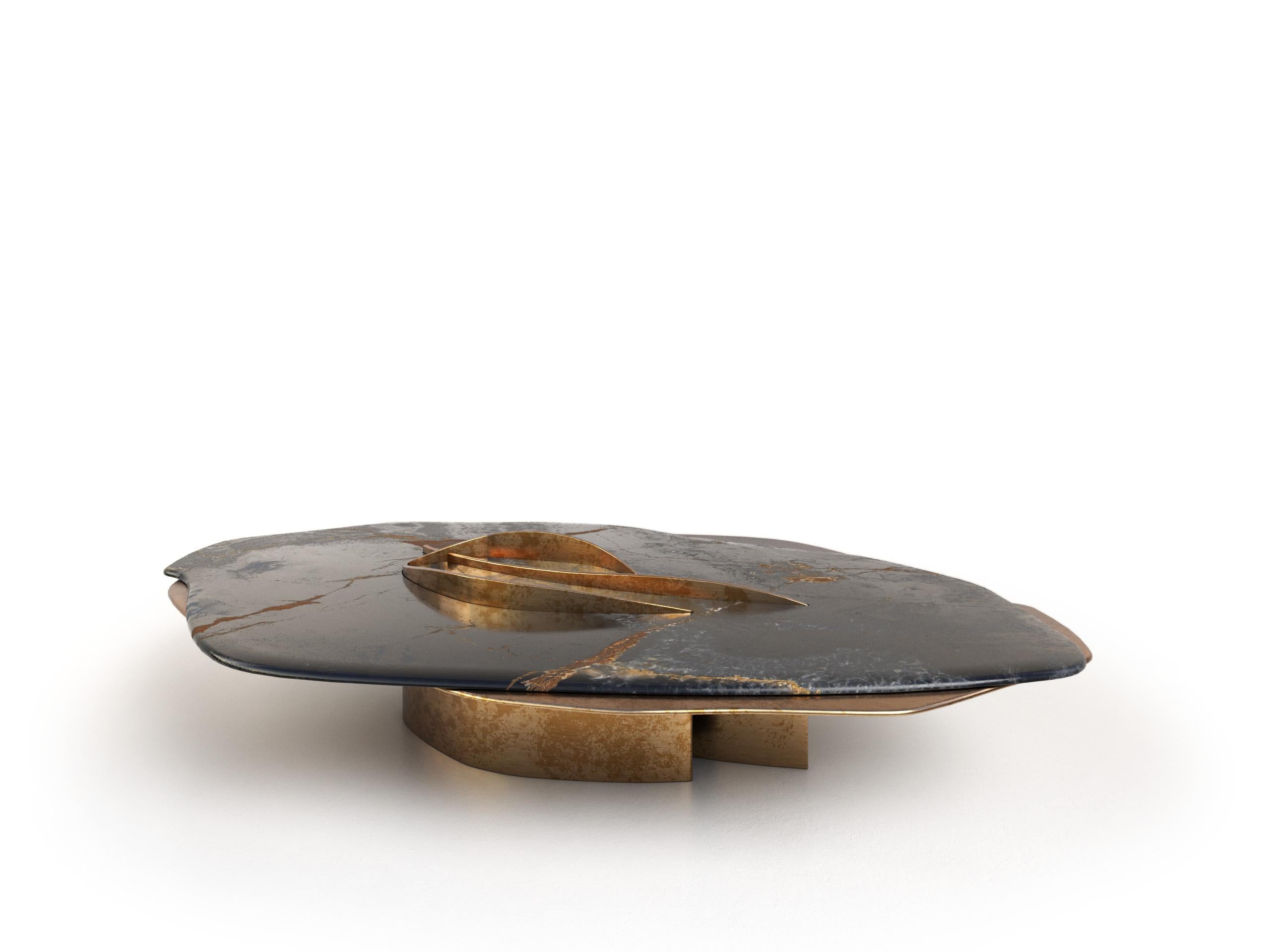 Feline VII Black Onyx and Solid Brass Unique Coffee Table by Grzegorz Majka en vente 2