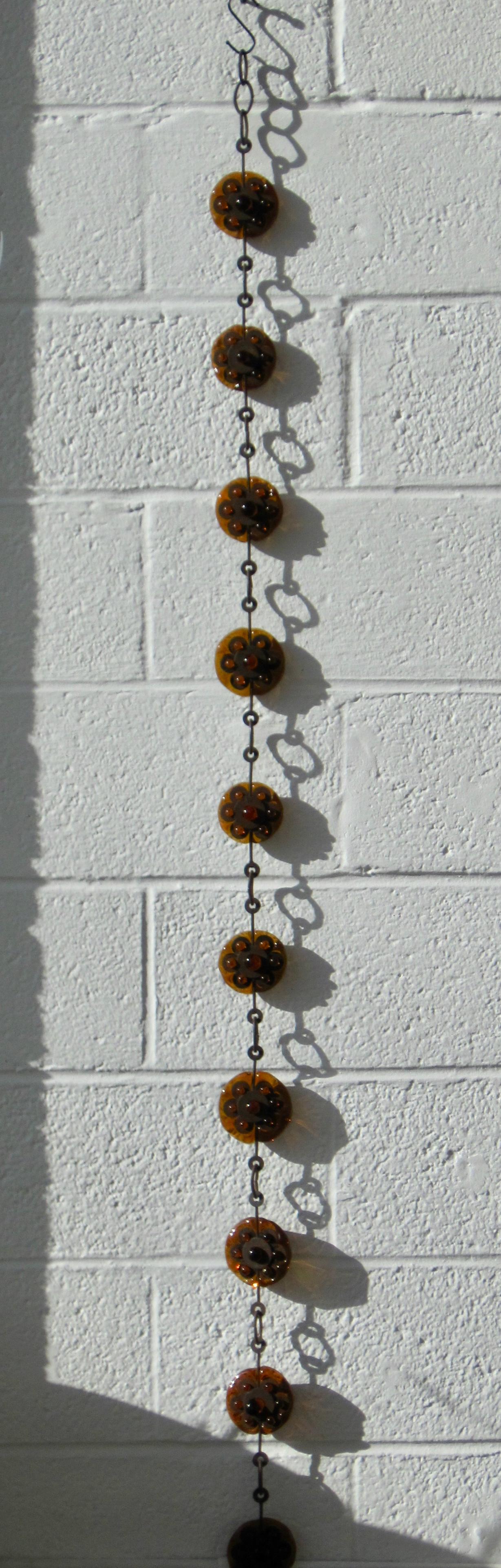 Felipe Delfinger: Blumen-Sonnenanhänger aus Kunstglas im Angebot 3