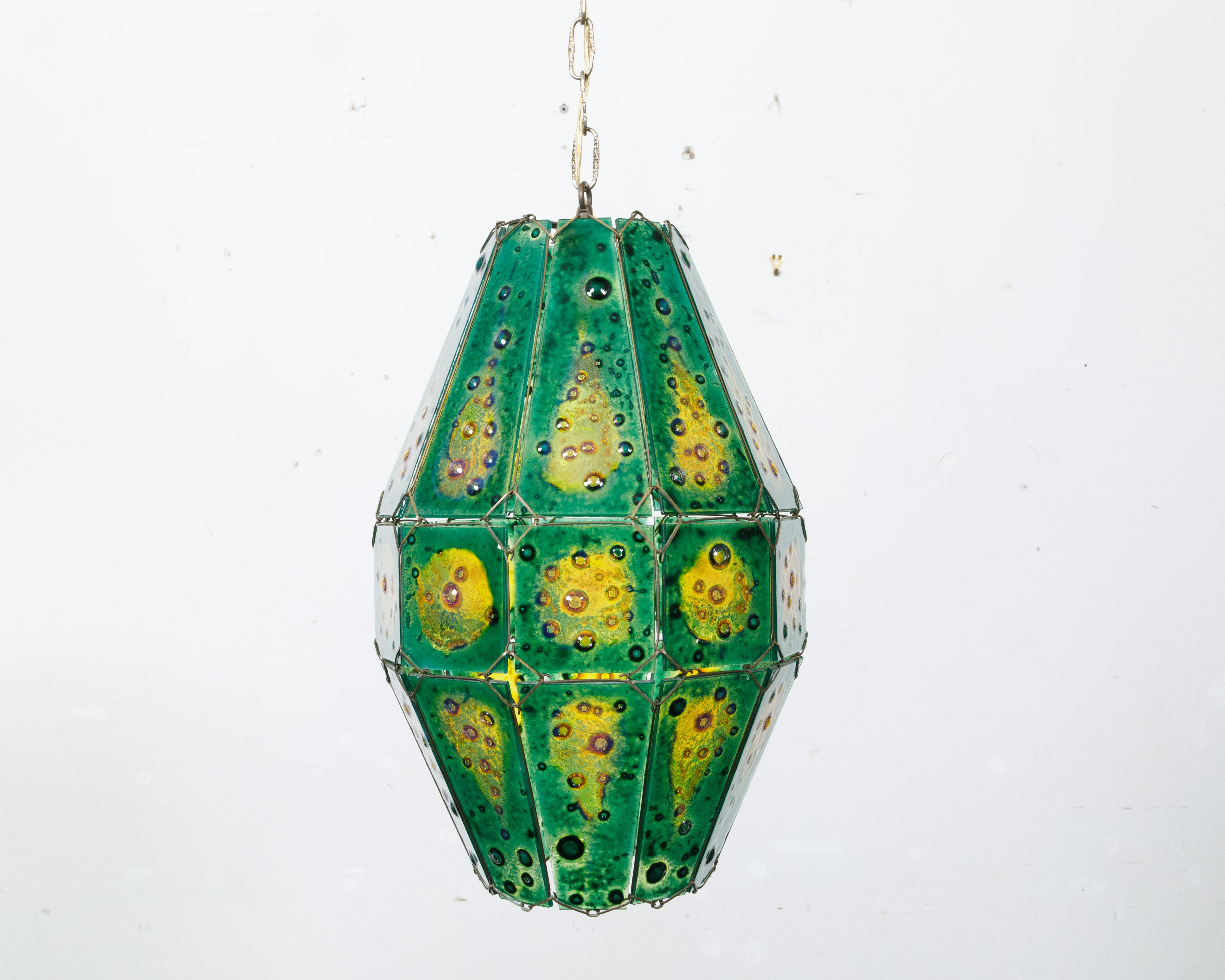Felipe Derflingher Kunstglas-Pendelleuchte mit grünen und gelben Tönen im Angebot 6