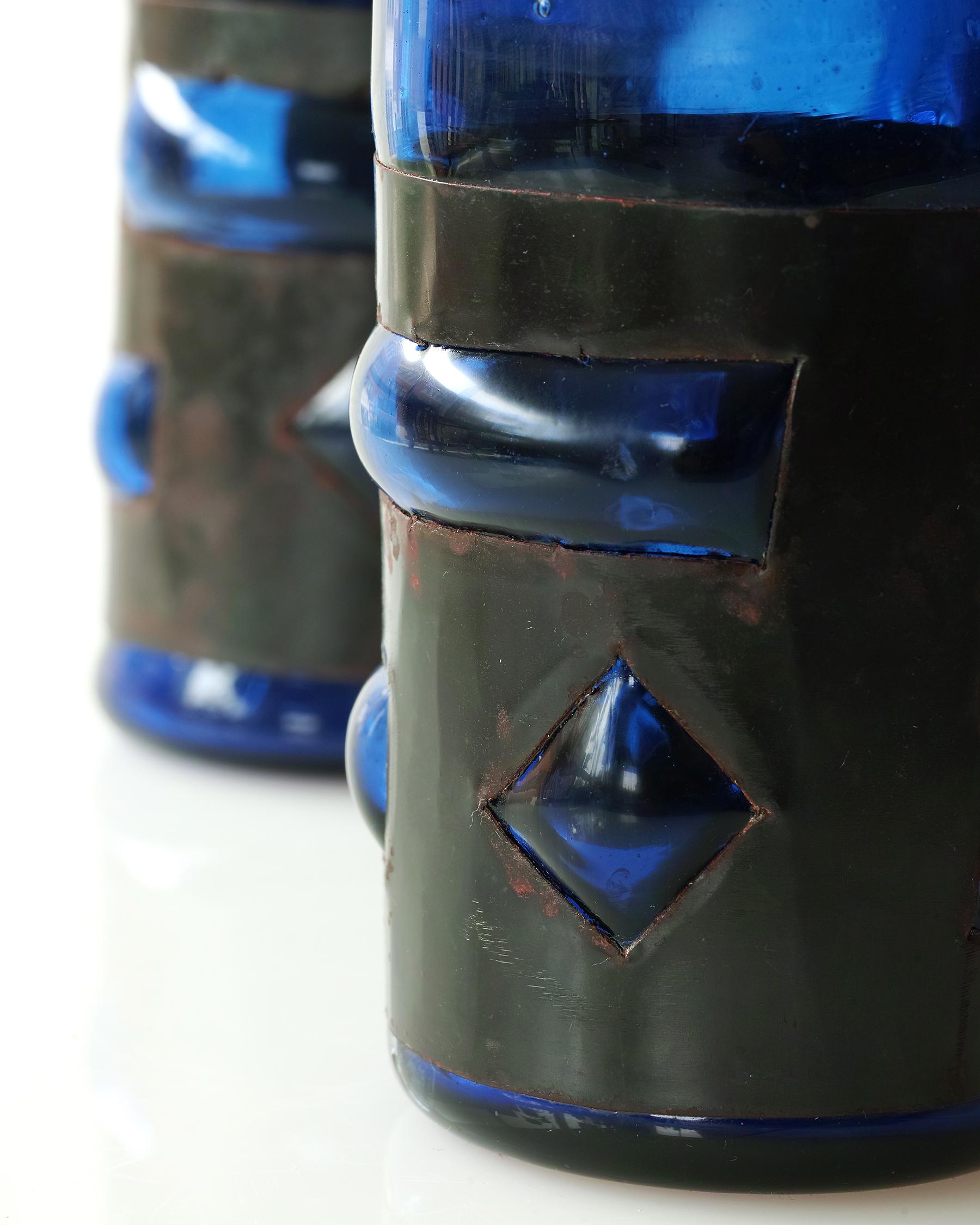 Felipe Derflingher Brutalist Imprisoned Glass Tankards In Good Condition For Sale In Brooklyn, NY
