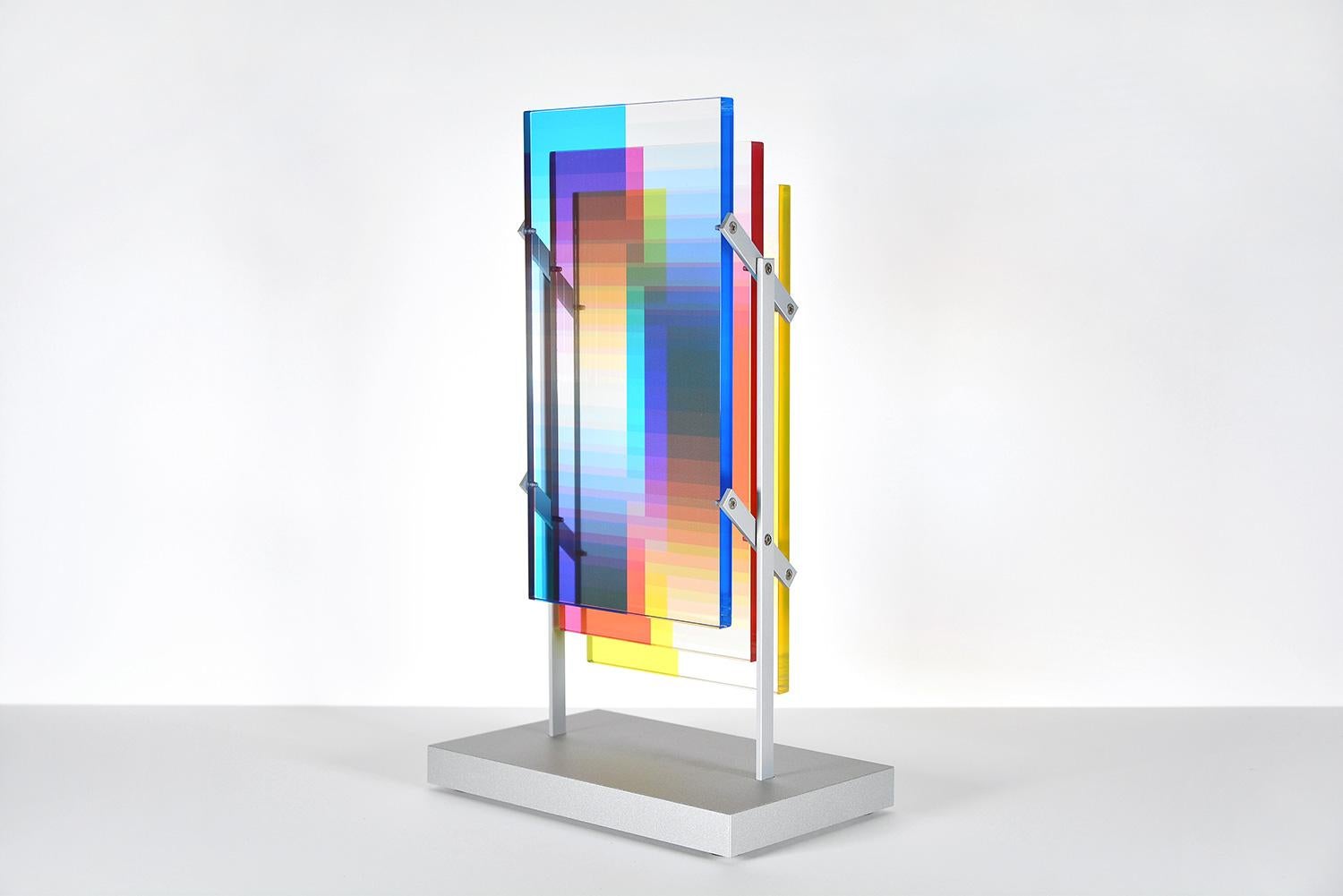 Felipe Pantone - SUBTRACTIVE VARIABILITY MANIPULABLE IV
Date of creation: 2020
Medium: Acrylic and aluminium
Edition number: 40/50
Size: 33 x 13 x 21 cm
Condition: New, in mint conditions
Sculpture made of acrylic and aluminium part of a limited