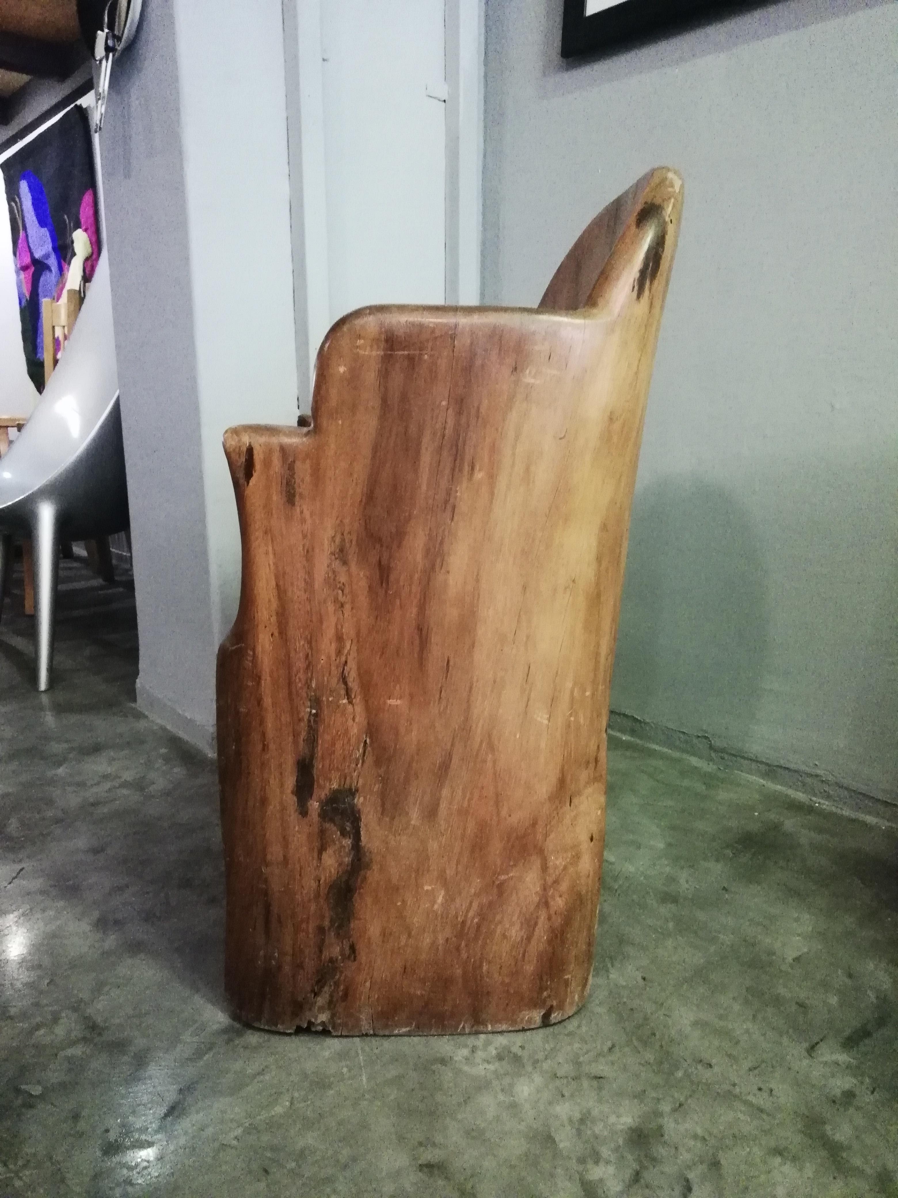 Felipe Zamora Mexican MCM Carved Tropical Wood Log Armchair In Good Condition In Mexico City, MX