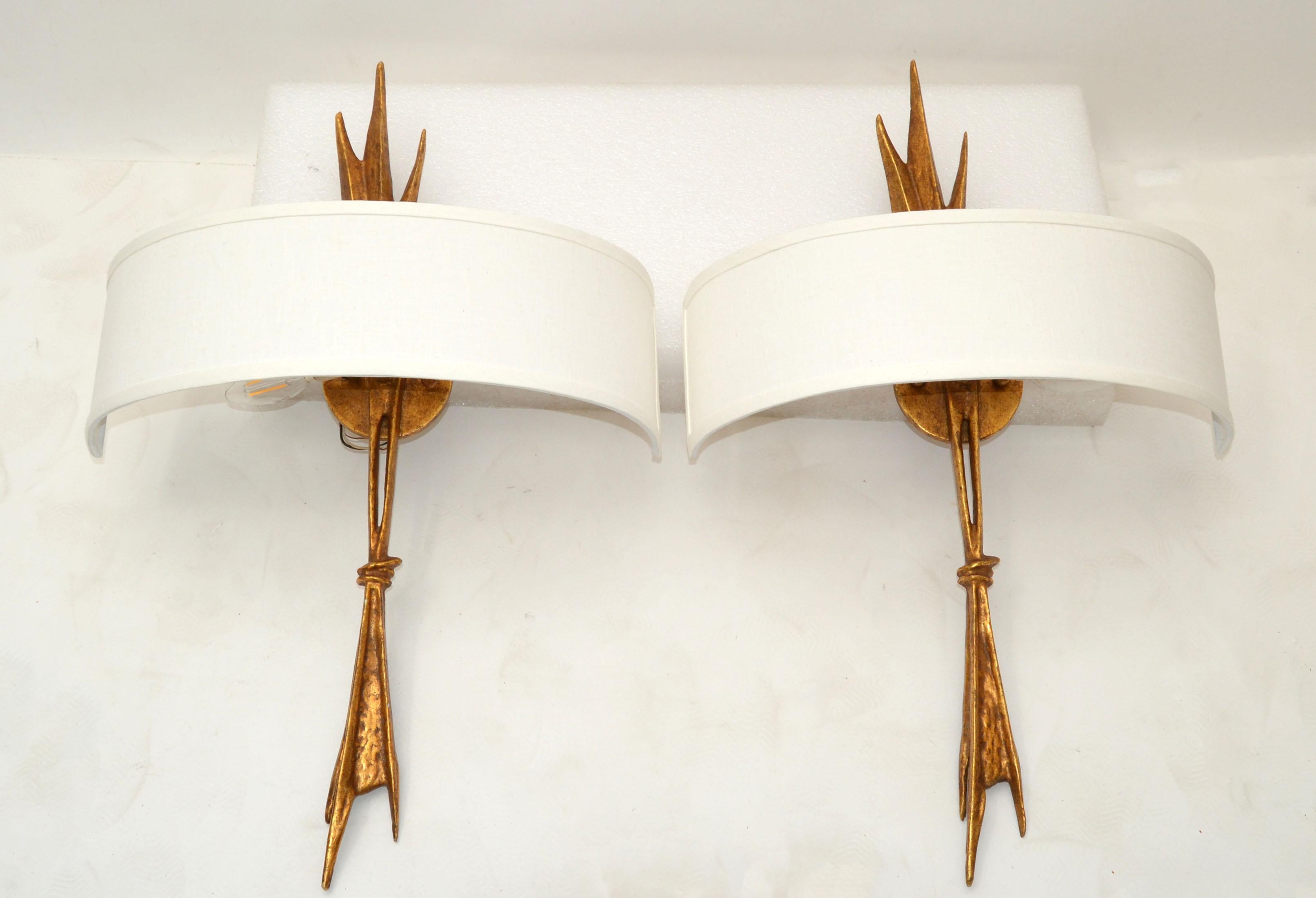 Félix Agostini Style Bronze Sconces Wall Light Amour Ardent Ivory Shade, Pair In Good Condition In Miami, FL