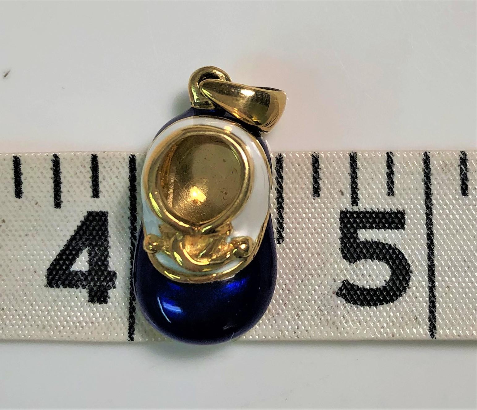 I. A. B. Charm per scarpette da bambino con smalto blu Vollman 18 carati In condizioni Nuovo in vendita a Cincinnati, OH
