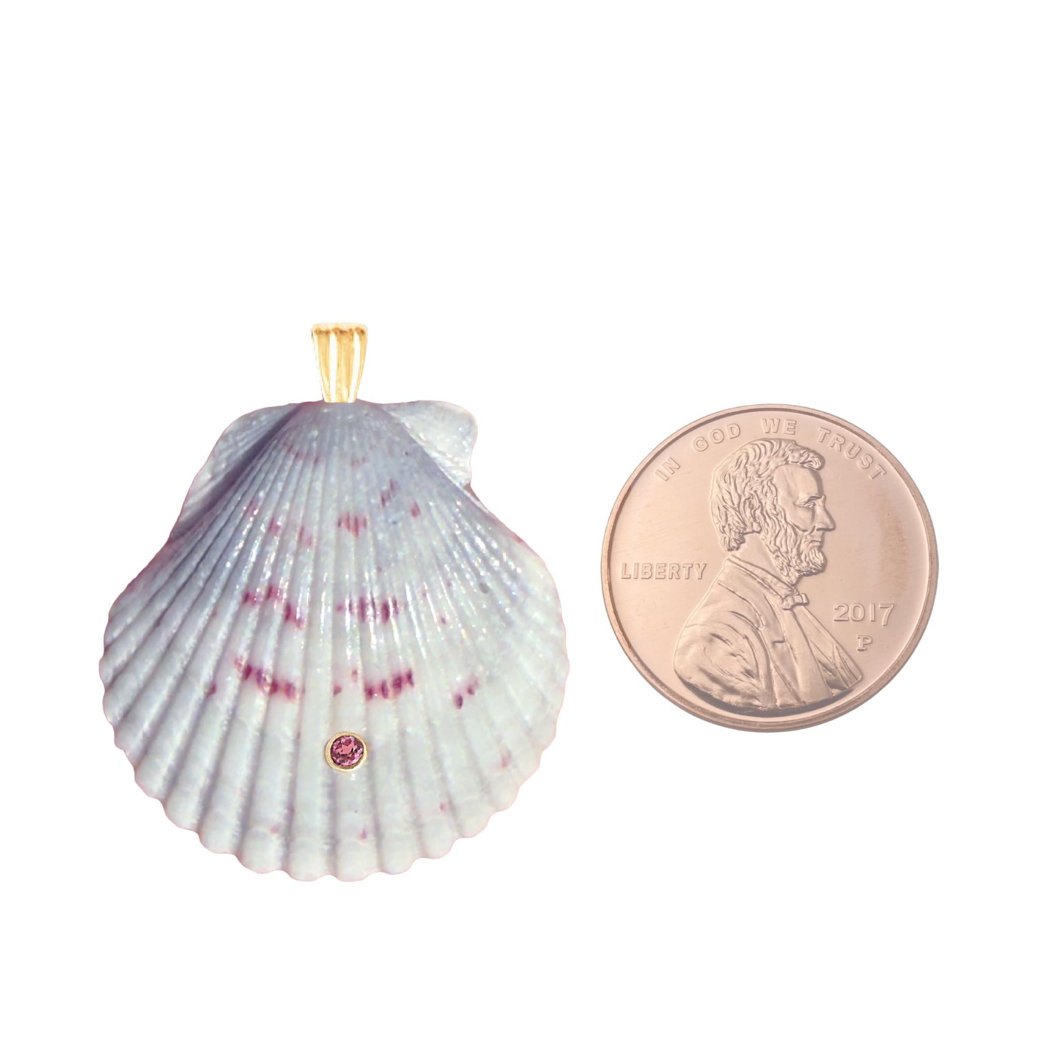 Felix Natural Shell Pendant with 14k Gold and Natural Rhodolite Gemstone In New Condition For Sale In Miami, FL