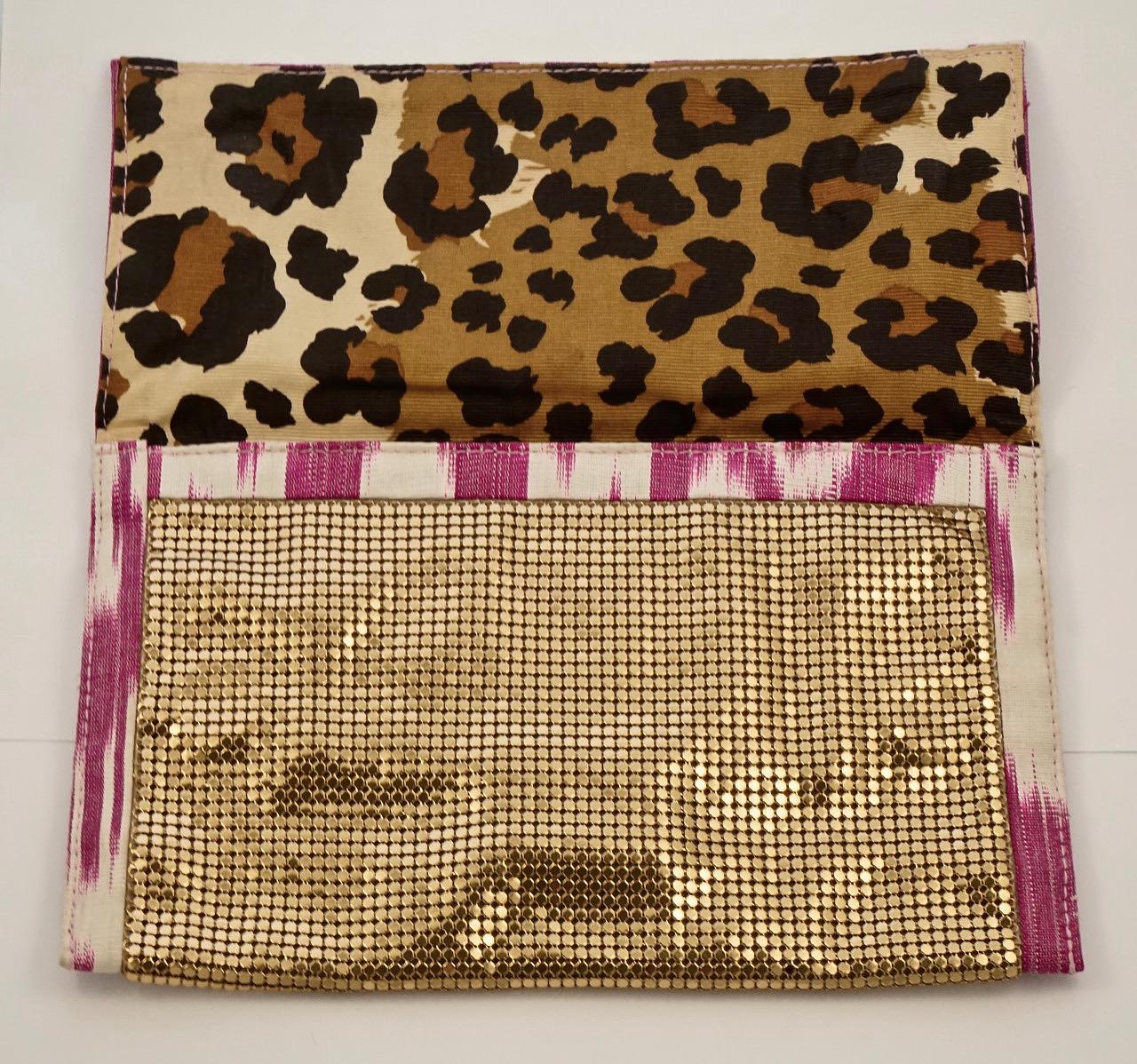 Beige Felix Rey New York - Pochette en maille dorée rose et blanche avec doublure imprimée léopard  en vente