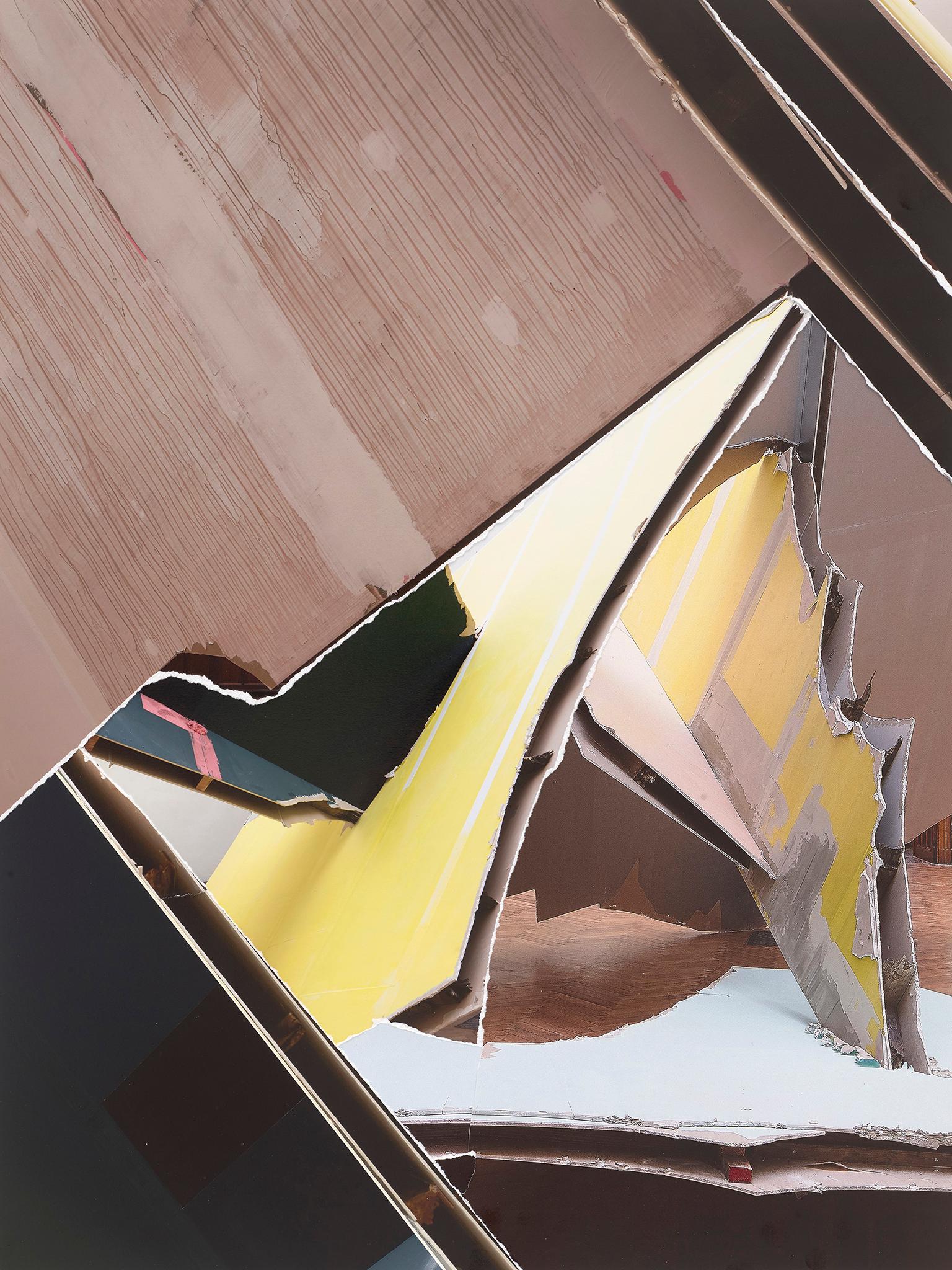 Multilayer 328 - collage astratto unico di fotografie di sculture strappate e stratificate - Photograph Astratto di Felix Schramm