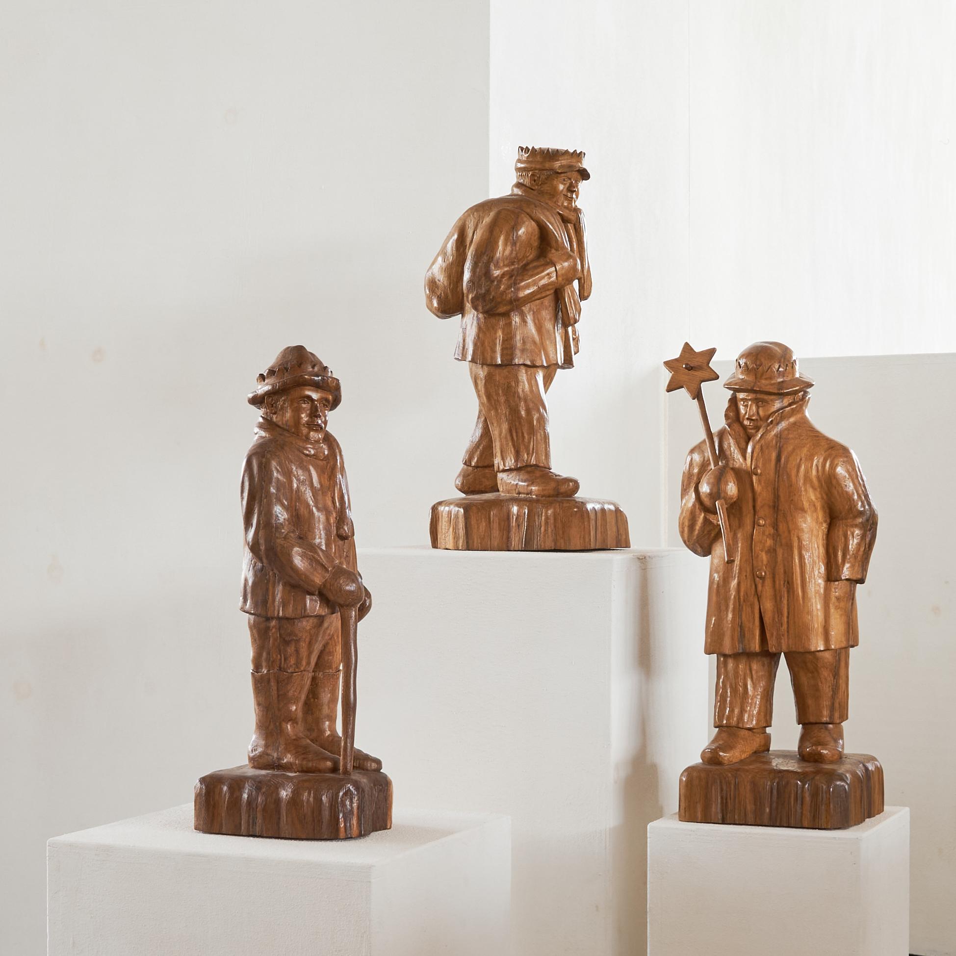 Felix Timmermans '3 Wise Men' Flemish Folk Art Sculptures in Carved Wood 1970 For Sale 4