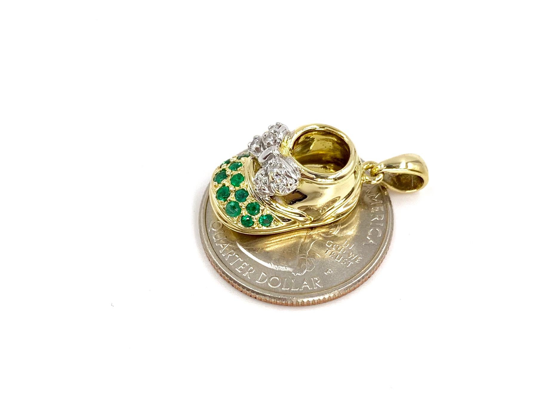 Felix Vollman 18 Karat Gold Baby Shoe Charm with Emeralds and Diamonds In Excellent Condition For Sale In Pikesville, MD