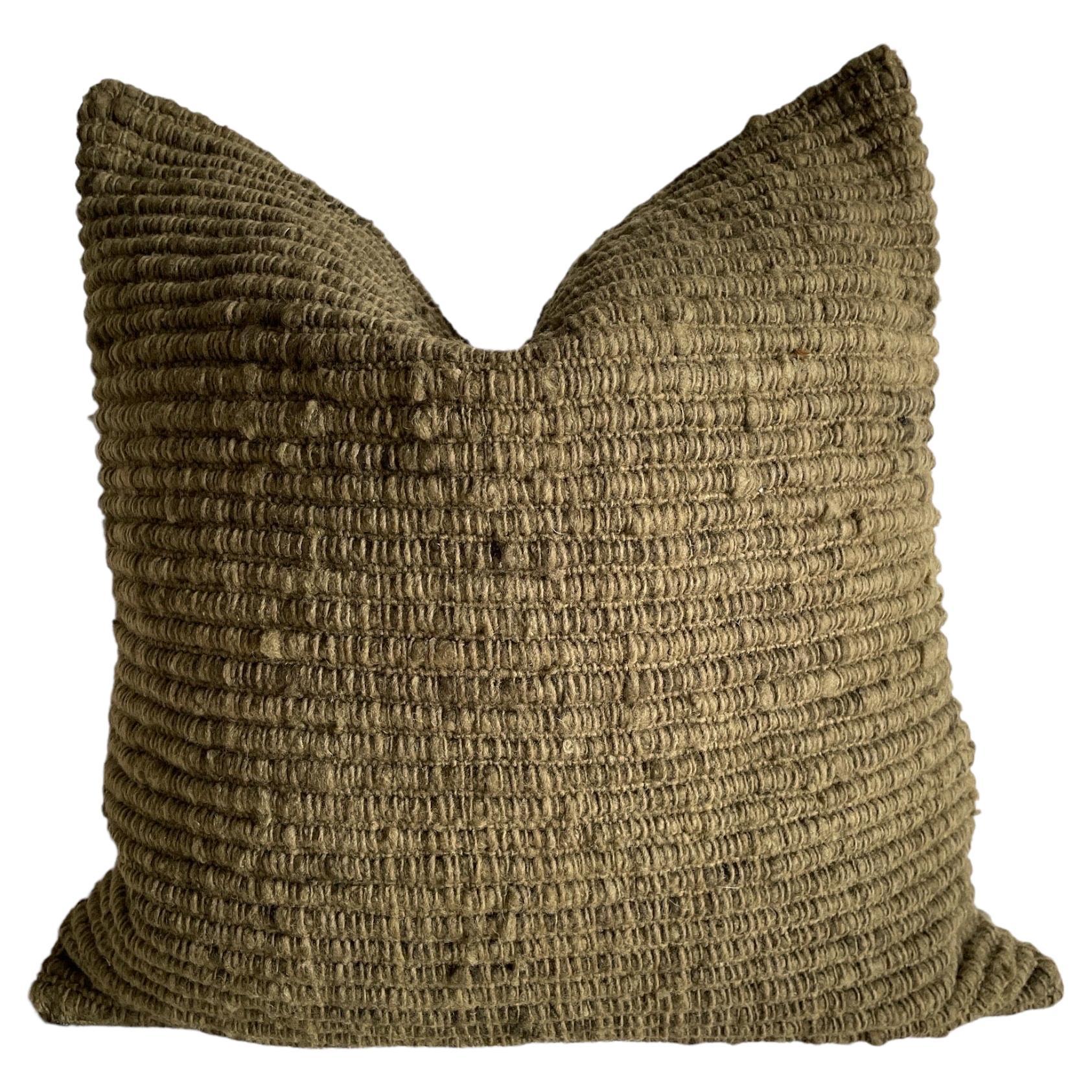 Feliz Organic Wool Hand Made Pillow mit Downs Einlage