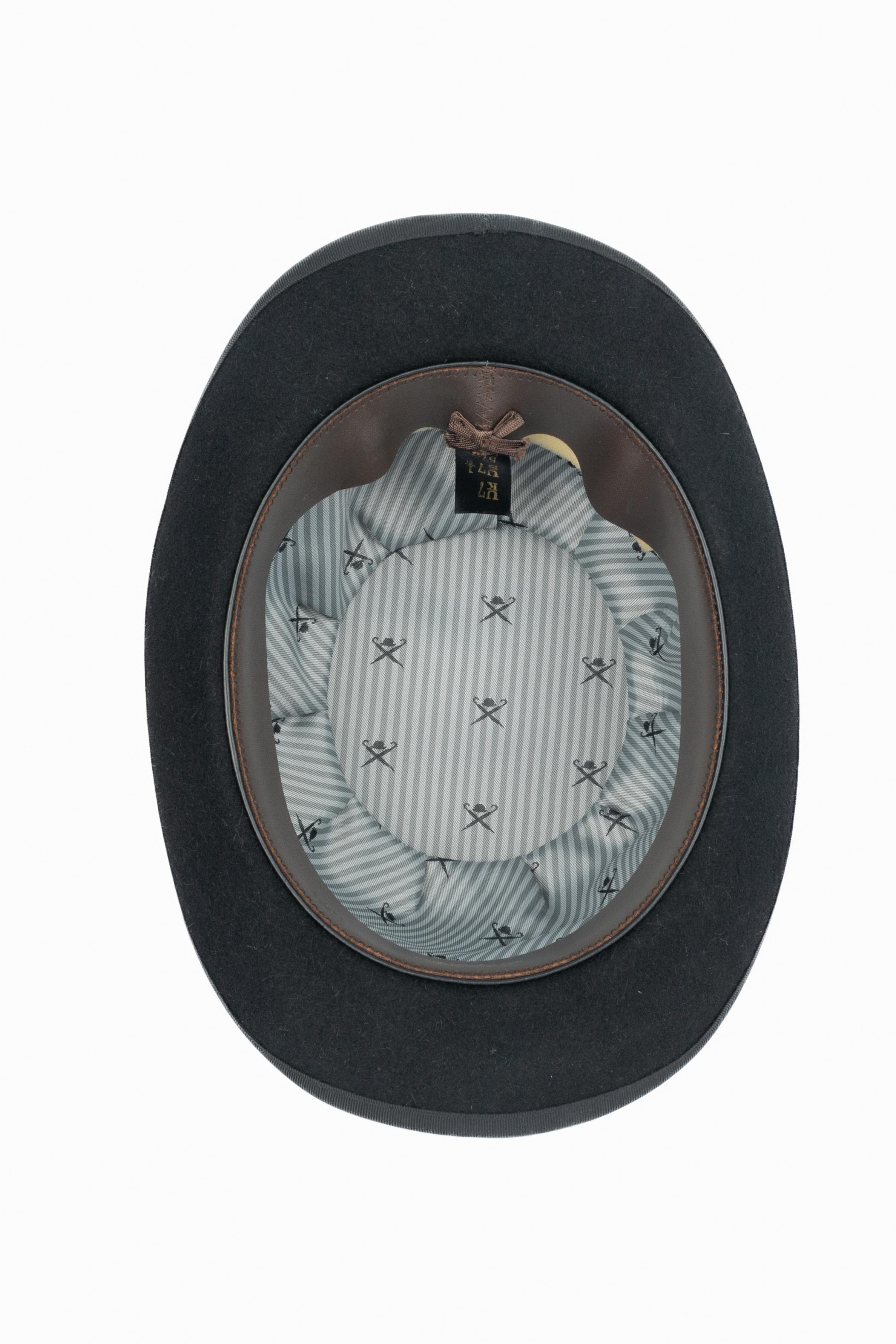 felt derby hat en vente 1