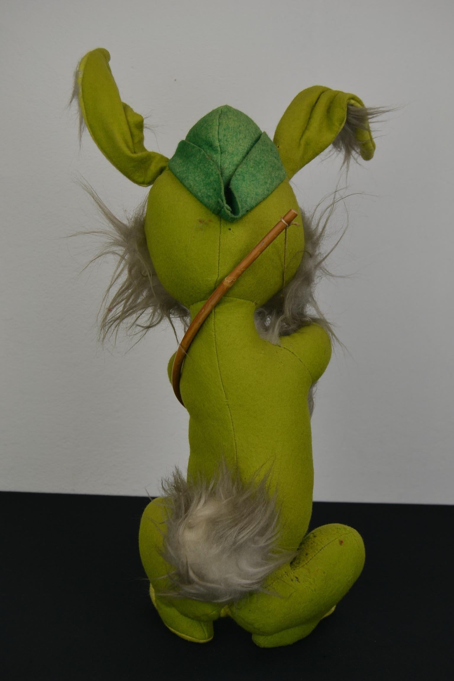 Poupée animalière en feutre Lenci, personnage de Robin des Bois en vente 7
