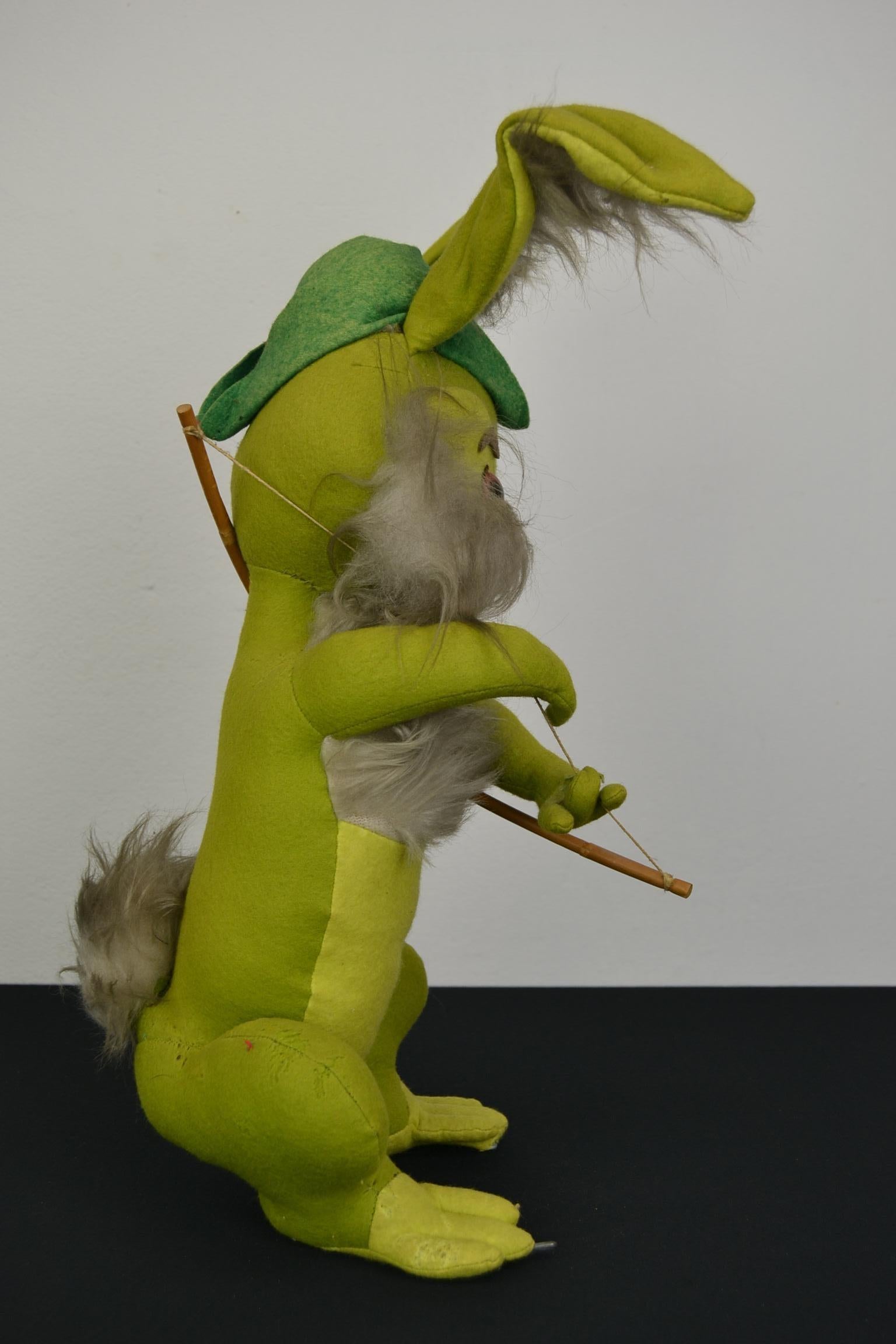Poupée animalière en feutre Lenci, personnage de Robin des Bois en vente 11