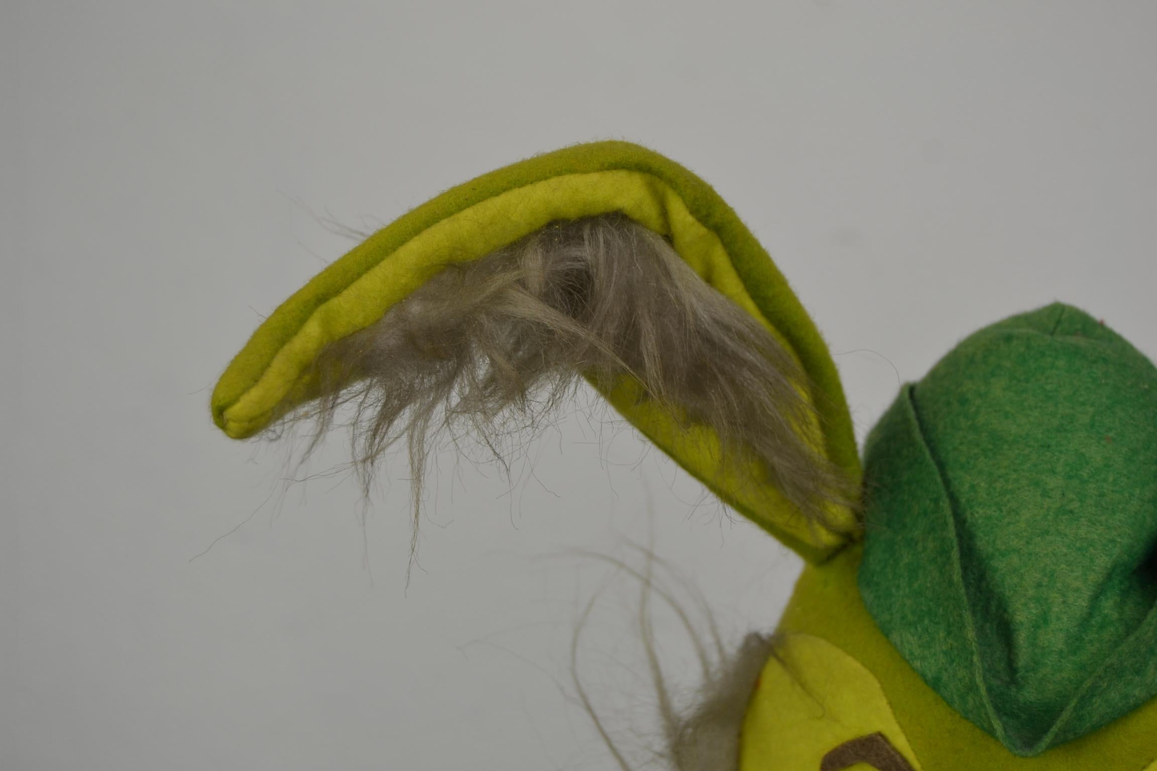 Poupée animalière en feutre Lenci, personnage de Robin des Bois en vente 1