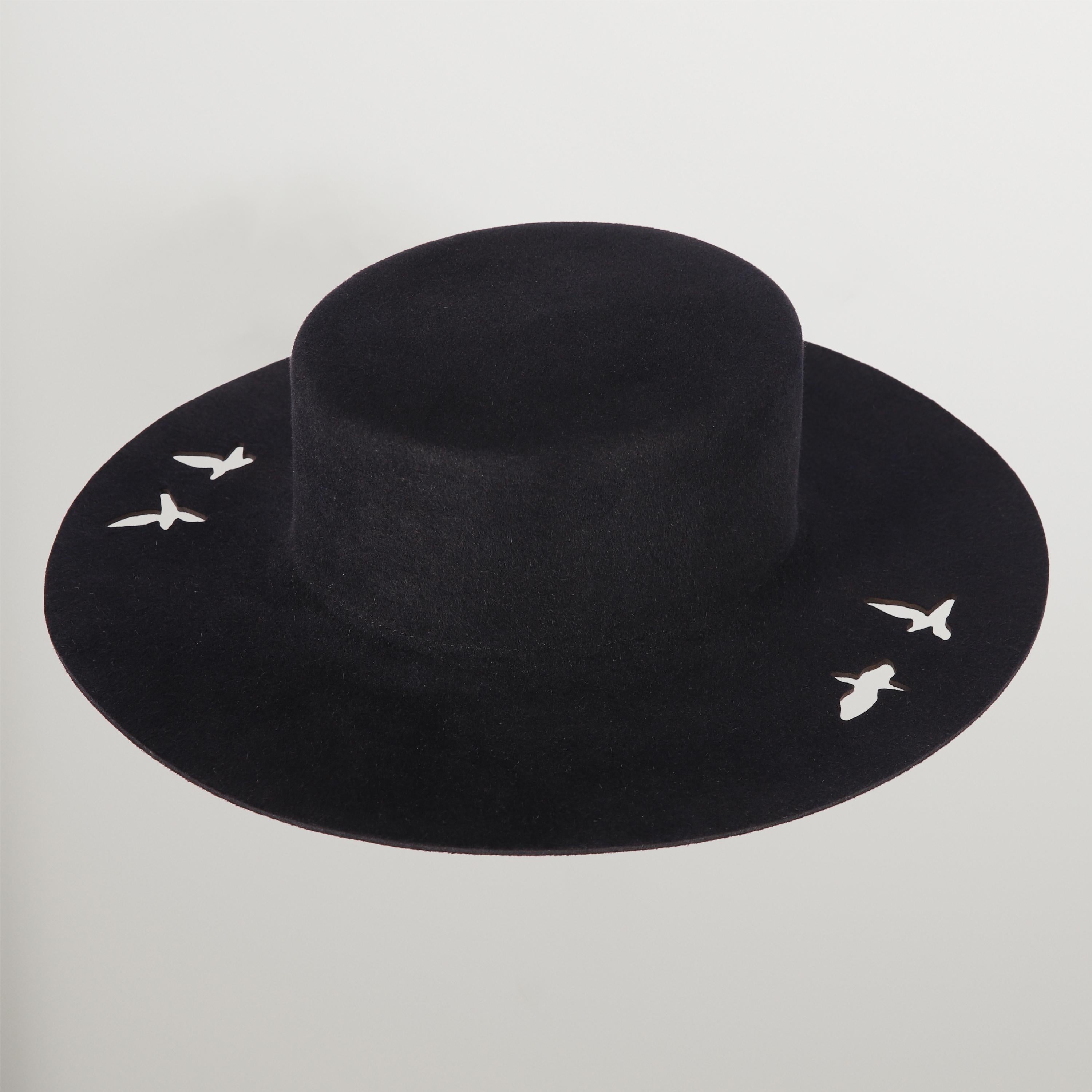Felt Minimalist Hat Contemporary Accessories Symbolic Fashion with Birds Shadow For Sale 6