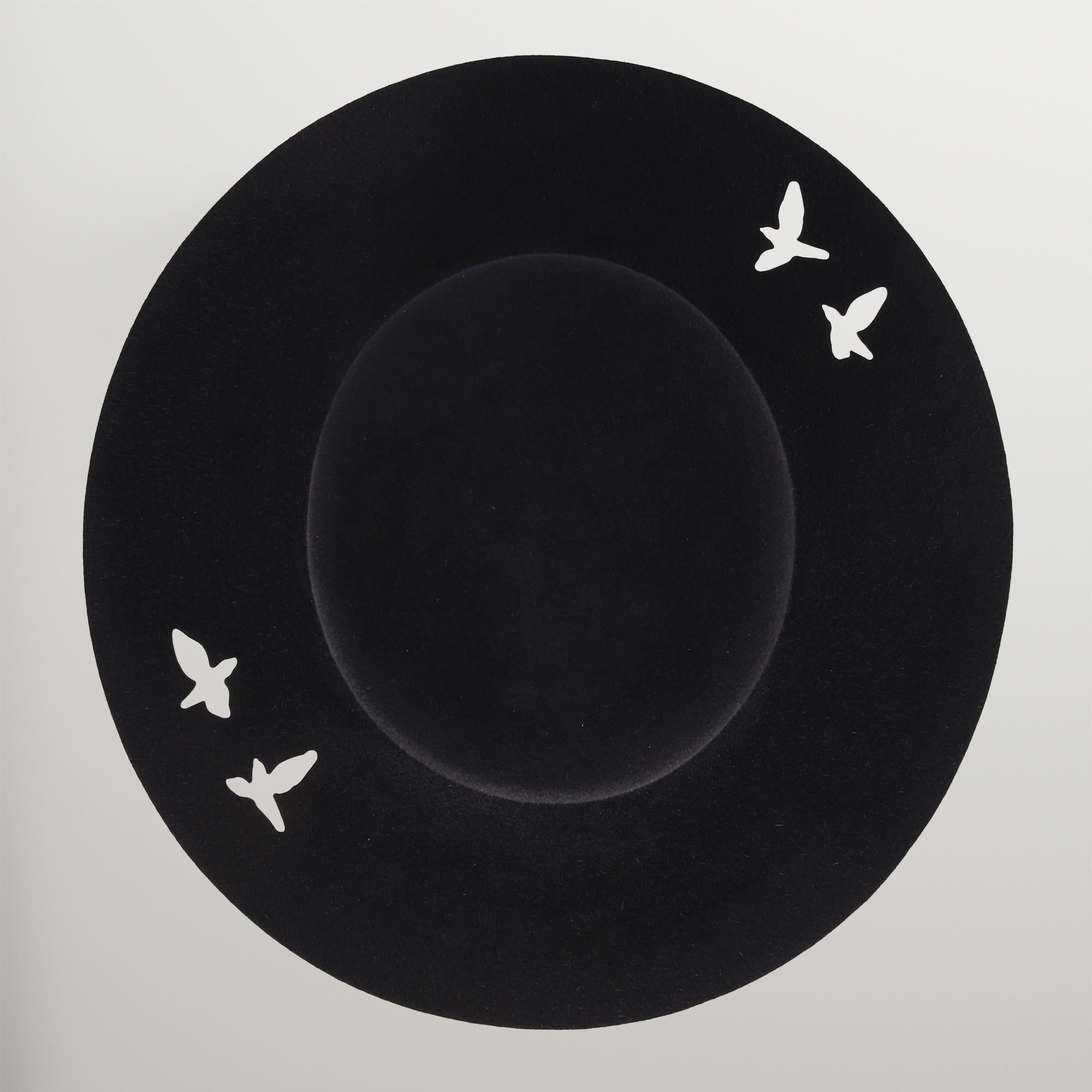 Felt Minimalist Hat Contemporary Accessories Symbolic Fashion with Birds Shadow In New Condition For Sale In Vilnius, LT