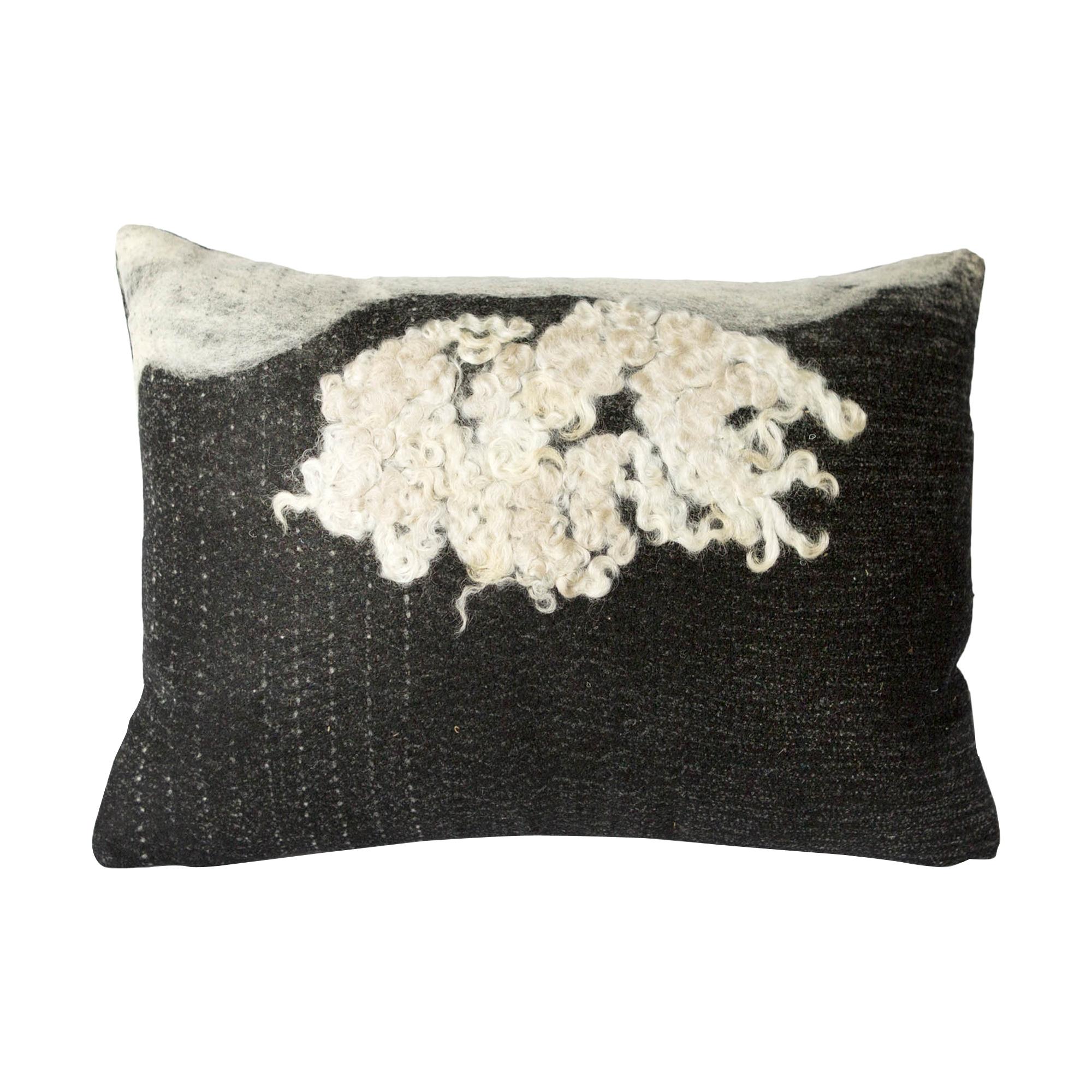 Almohada de fieltro de lana en blanco y negro Wensleydale, mediana, colección Heritage Sheep