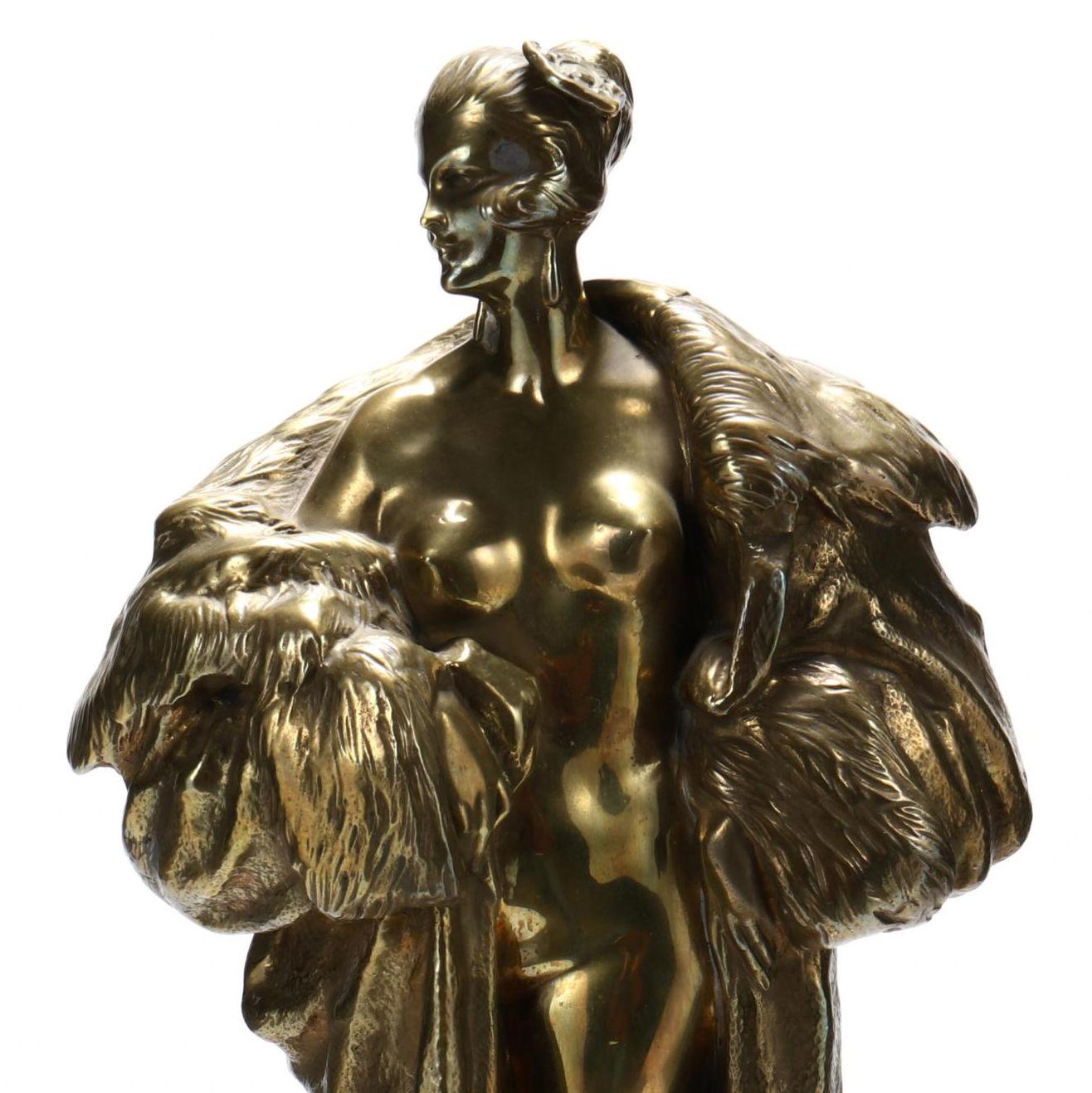 Female Bronze After Bruno Zach with Bronze Stand In Good Condition In New York, NY