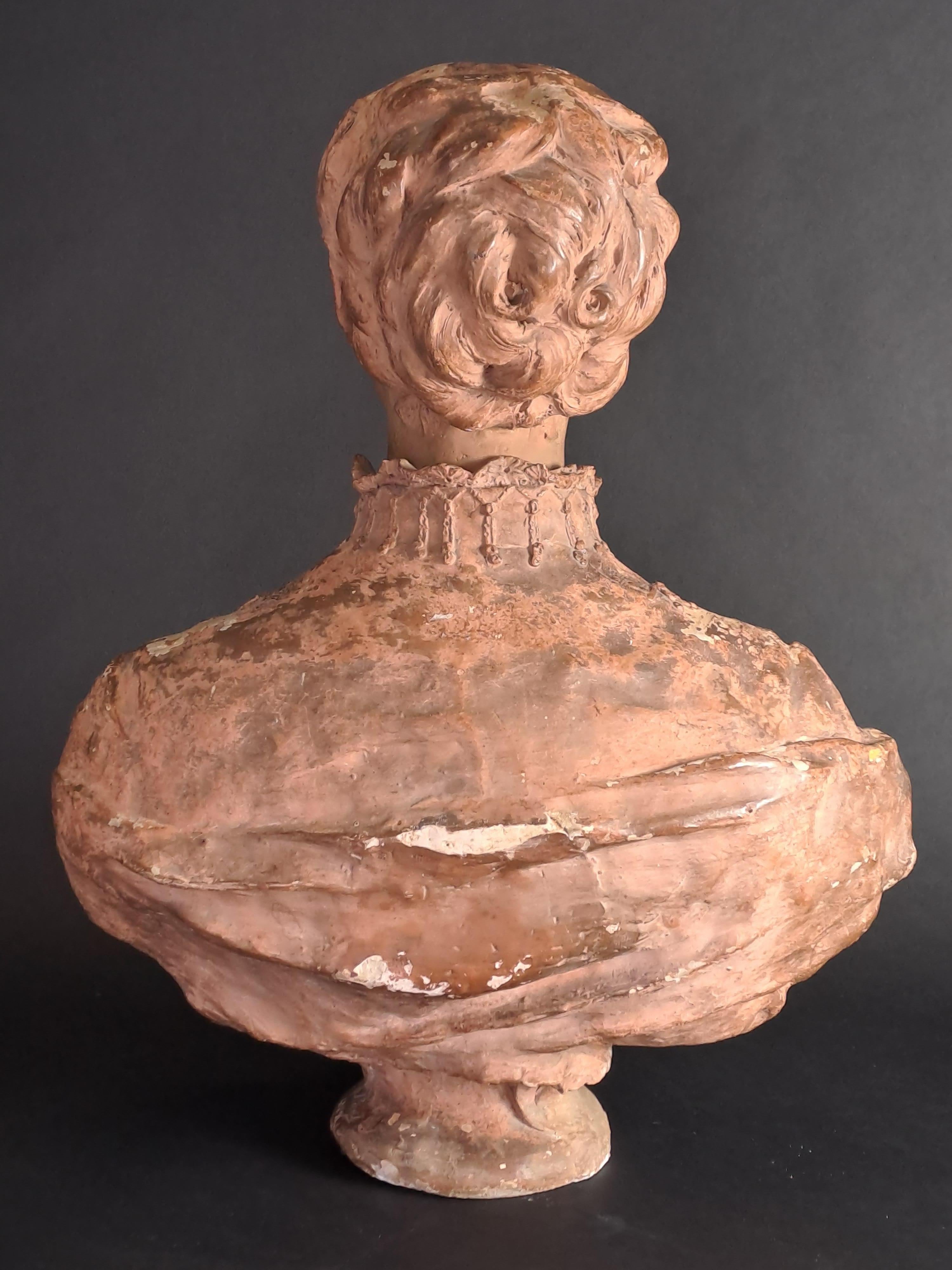 Busto femminile in terracotta firmato Denys Puech in vendita 5