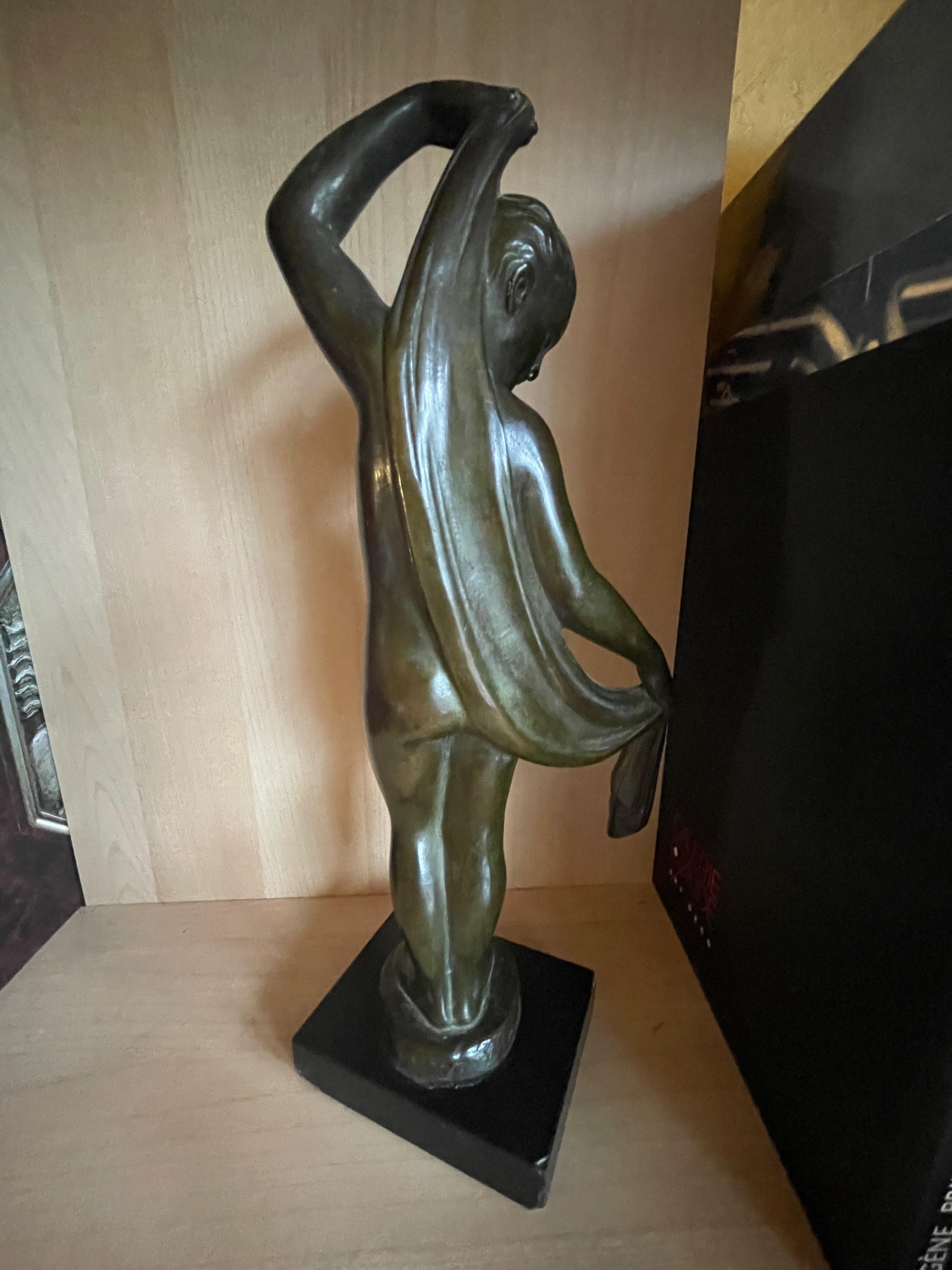 Weibliche klassische Art Déco Bronzefigur von Lucien Alliot, Frankreich 1920er Jahre. Unterschrieben. im Angebot 7