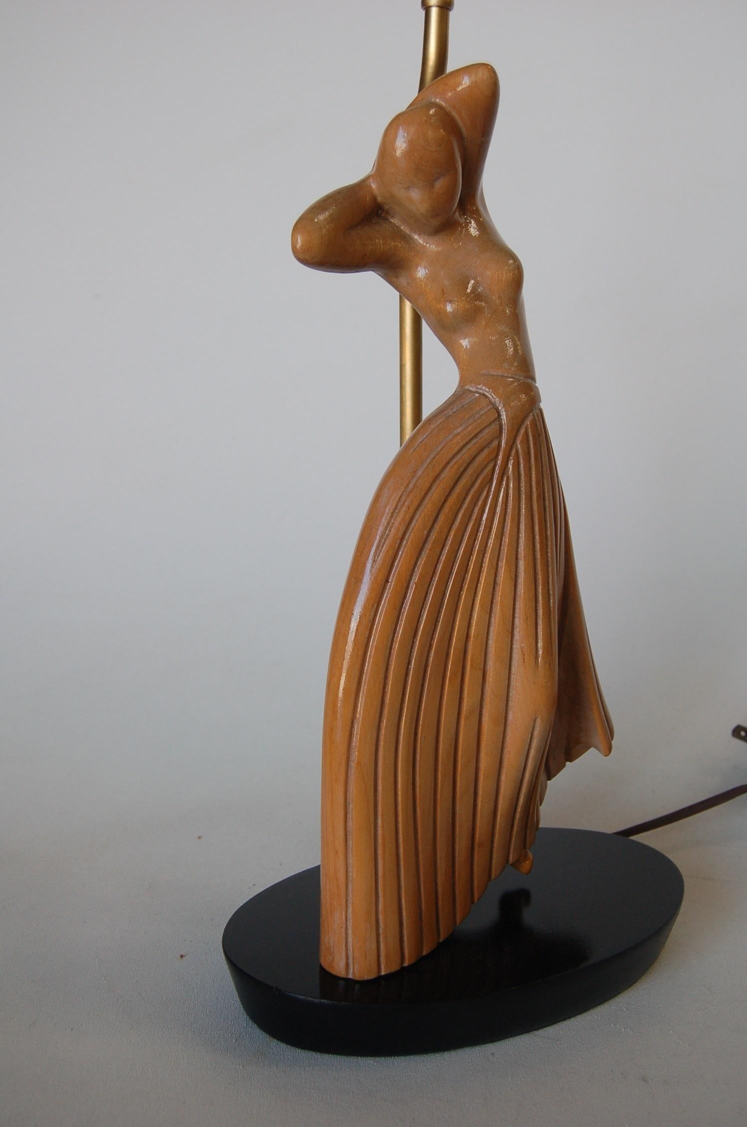 American Female Figural Dancer Carved Oak Table Lamp in the Style of Jascha Heifetz For Sale