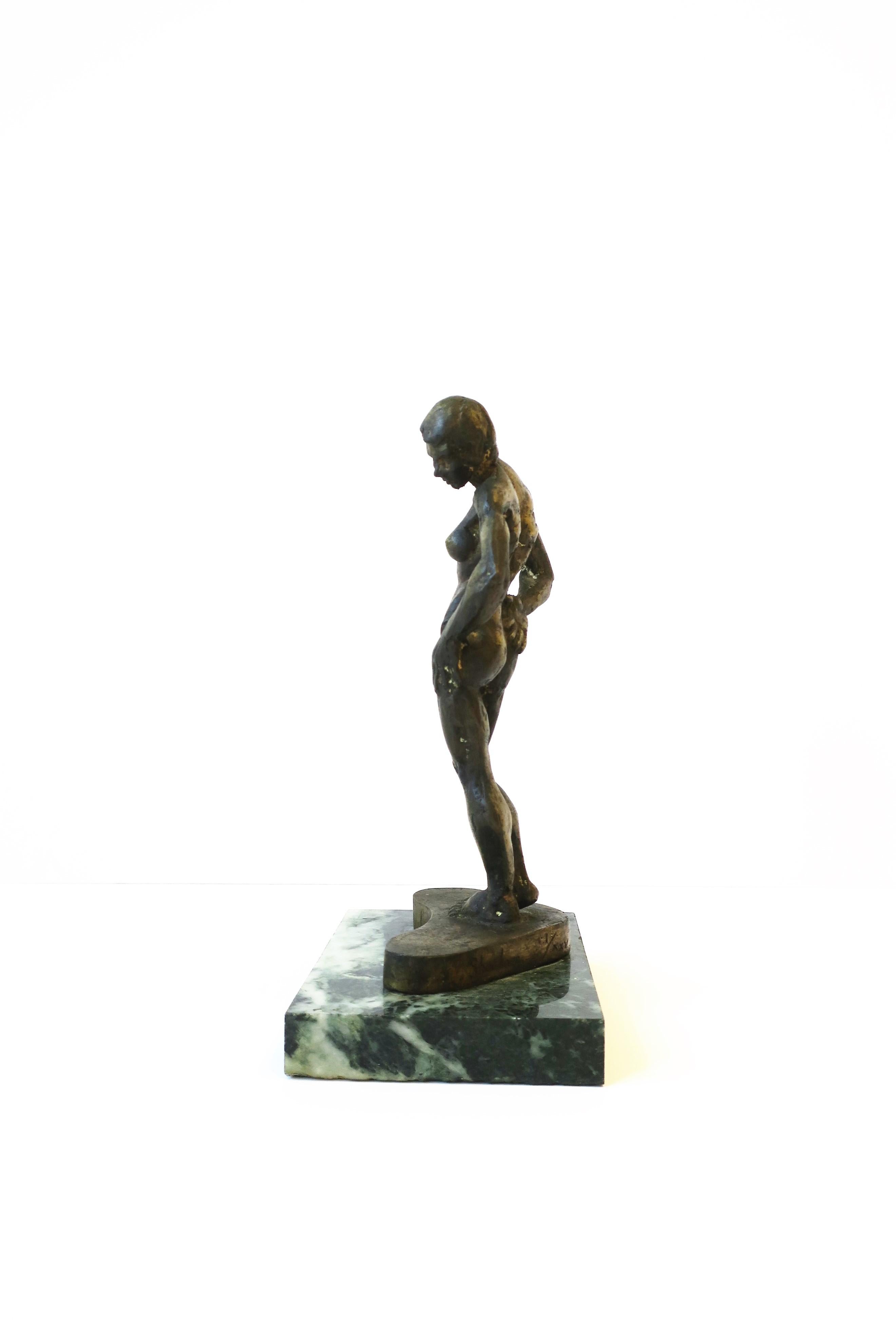 Art-Déco-Bronze-Skulptur einer weiblichen Bronzeskulptur von Michael Shacham, 1977 im Angebot 6
