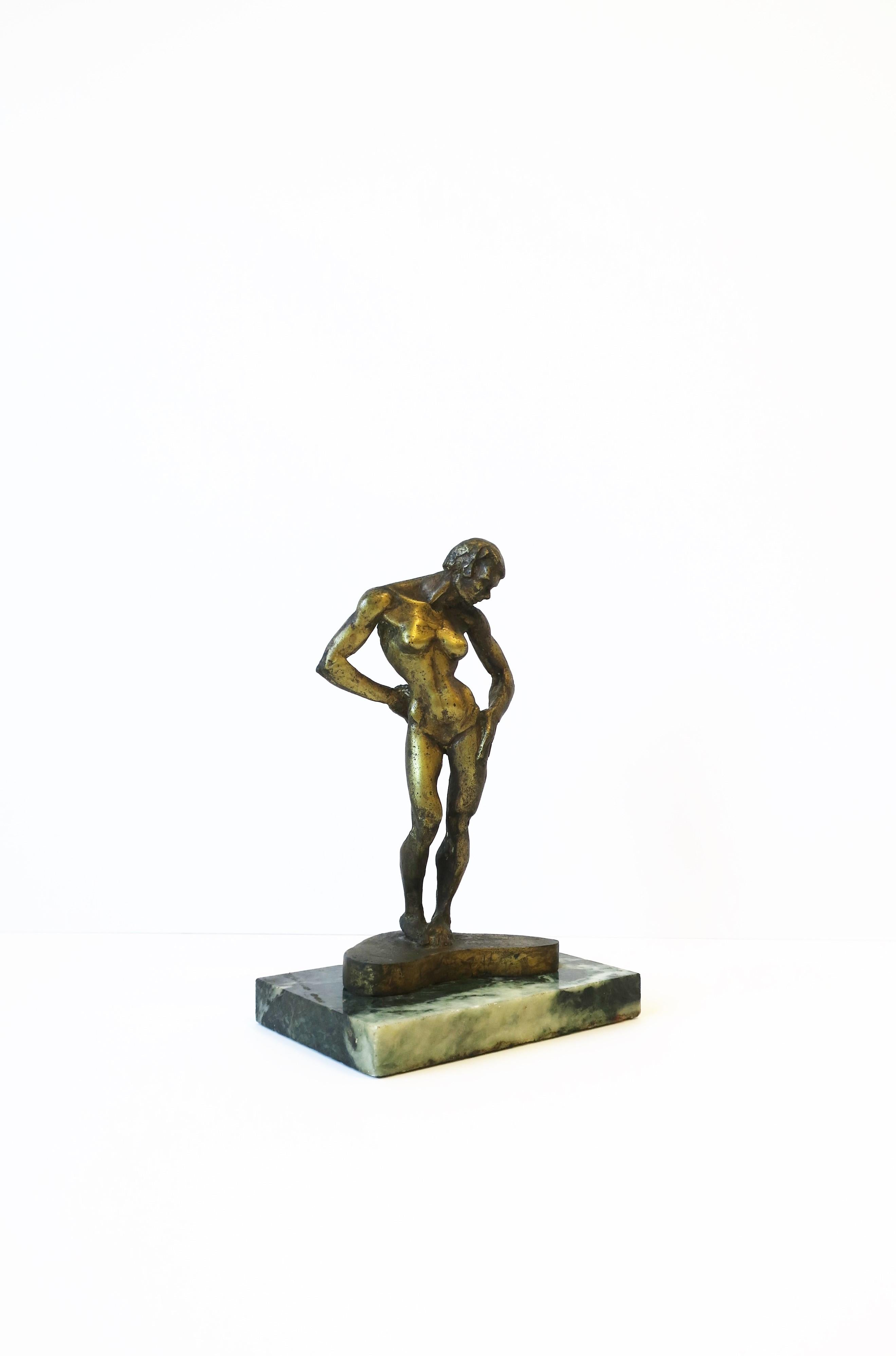 Art-Déco-Bronze-Skulptur einer weiblichen Bronzeskulptur von Michael Shacham, 1977 im Angebot 2