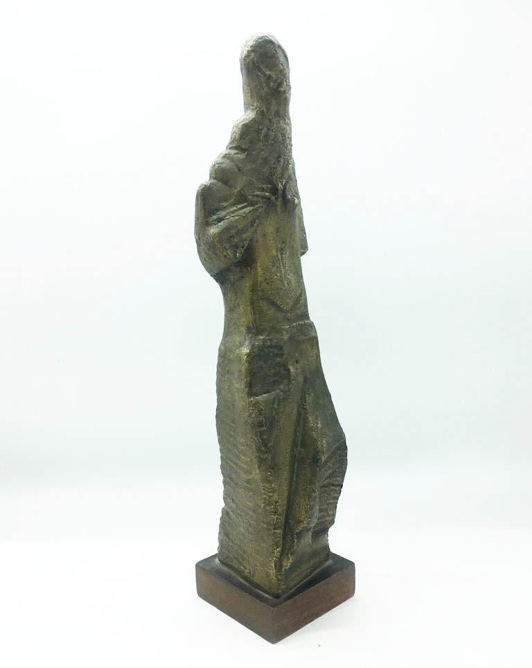 Beautiful circa 1970 abstract female sculpture signed Dives Cast bronze on wood base
No damage or conservation.