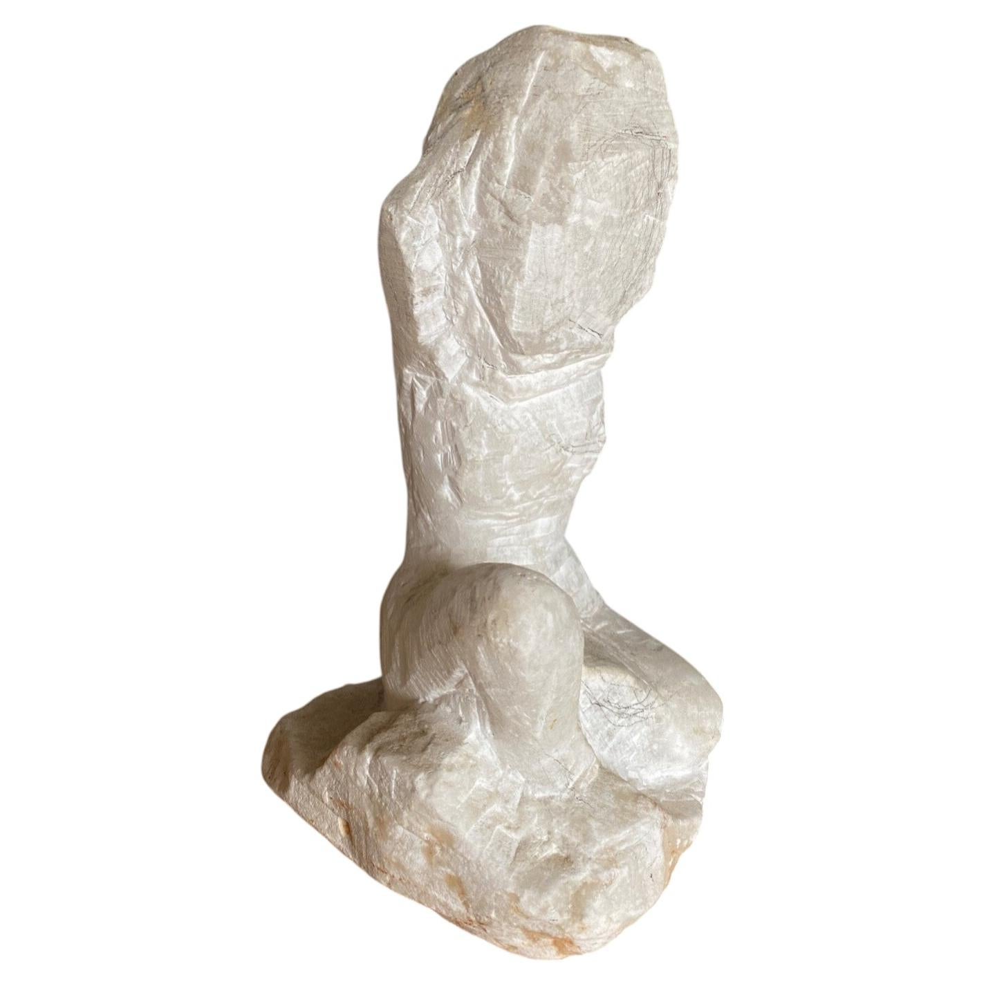 Weibliche Figur, Skulptur aus Stein, 20. Jahrhundert, Direktes Schnitzen, Atelier A