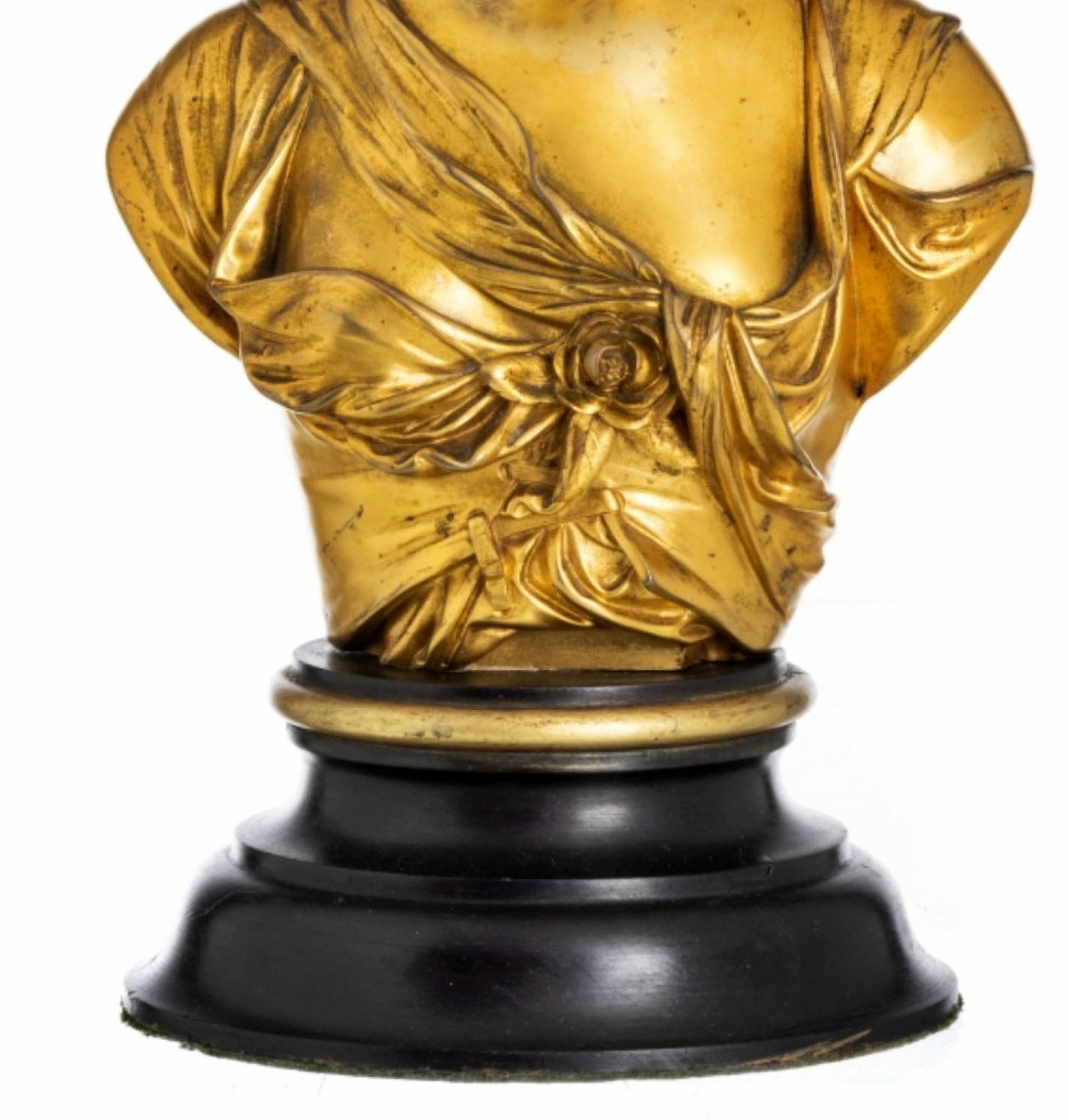 Weibliche Figur Skulptur Léopold OUDRY (1854-1882)

Büste aus Kunstbronze, auf einem lackierten Holzsockel stehend. Gezeichnet L. Oudry.
Höhe: (insgesamt) 40 cm
gute Bedingungen