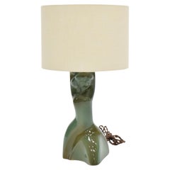 Lampada da tavolo a forma di donna