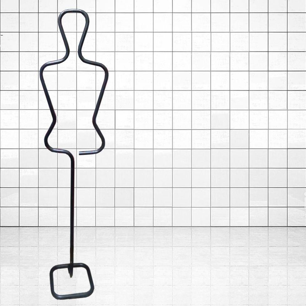 Silhouette Figural  Valet Stand , Röhrenförmig , Italien, 1980er Jahre (weiblich und männlich)  im Angebot 4