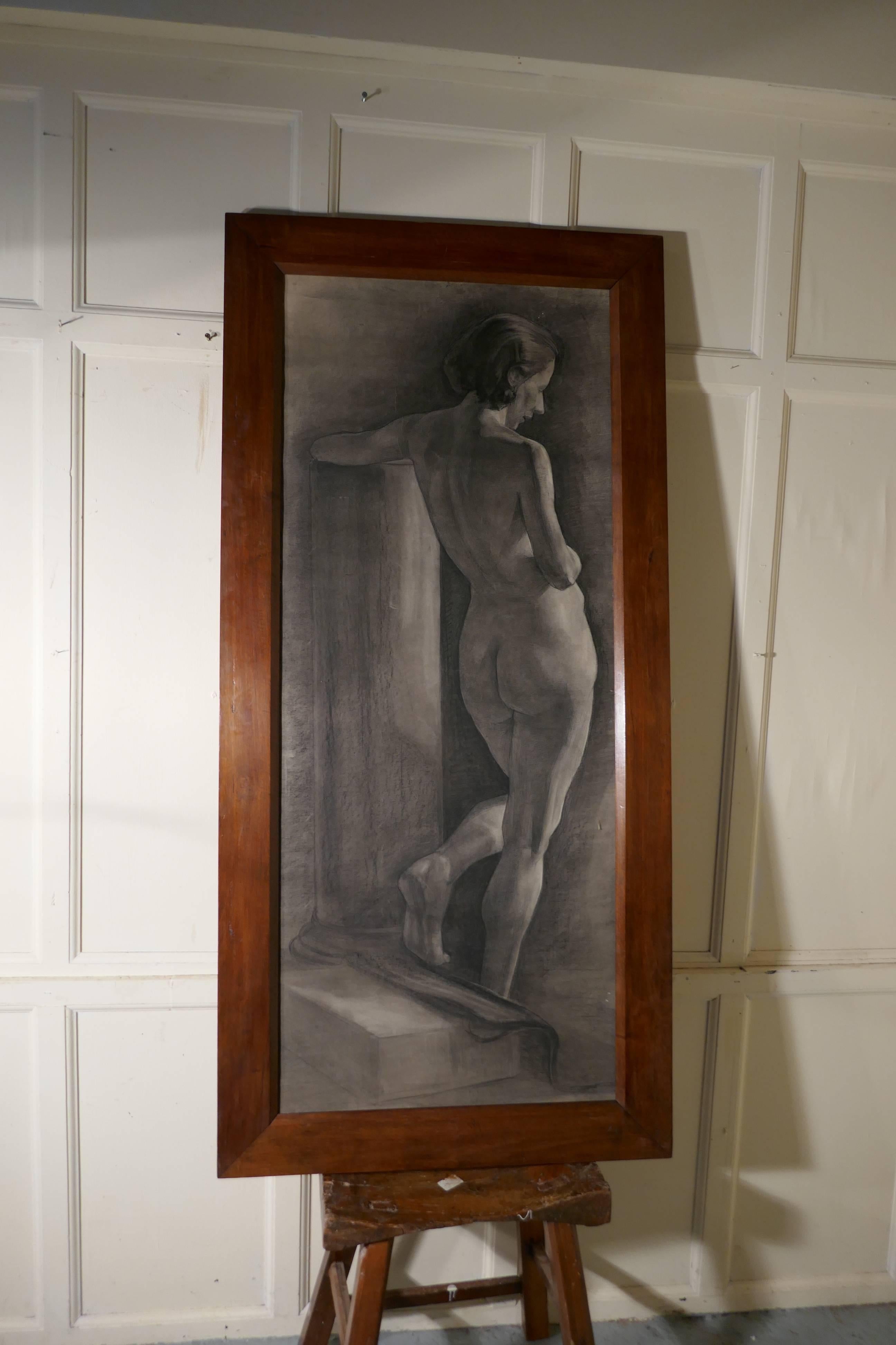 Femme nue encadrée une grande étude encadrée au fusain en vente 1