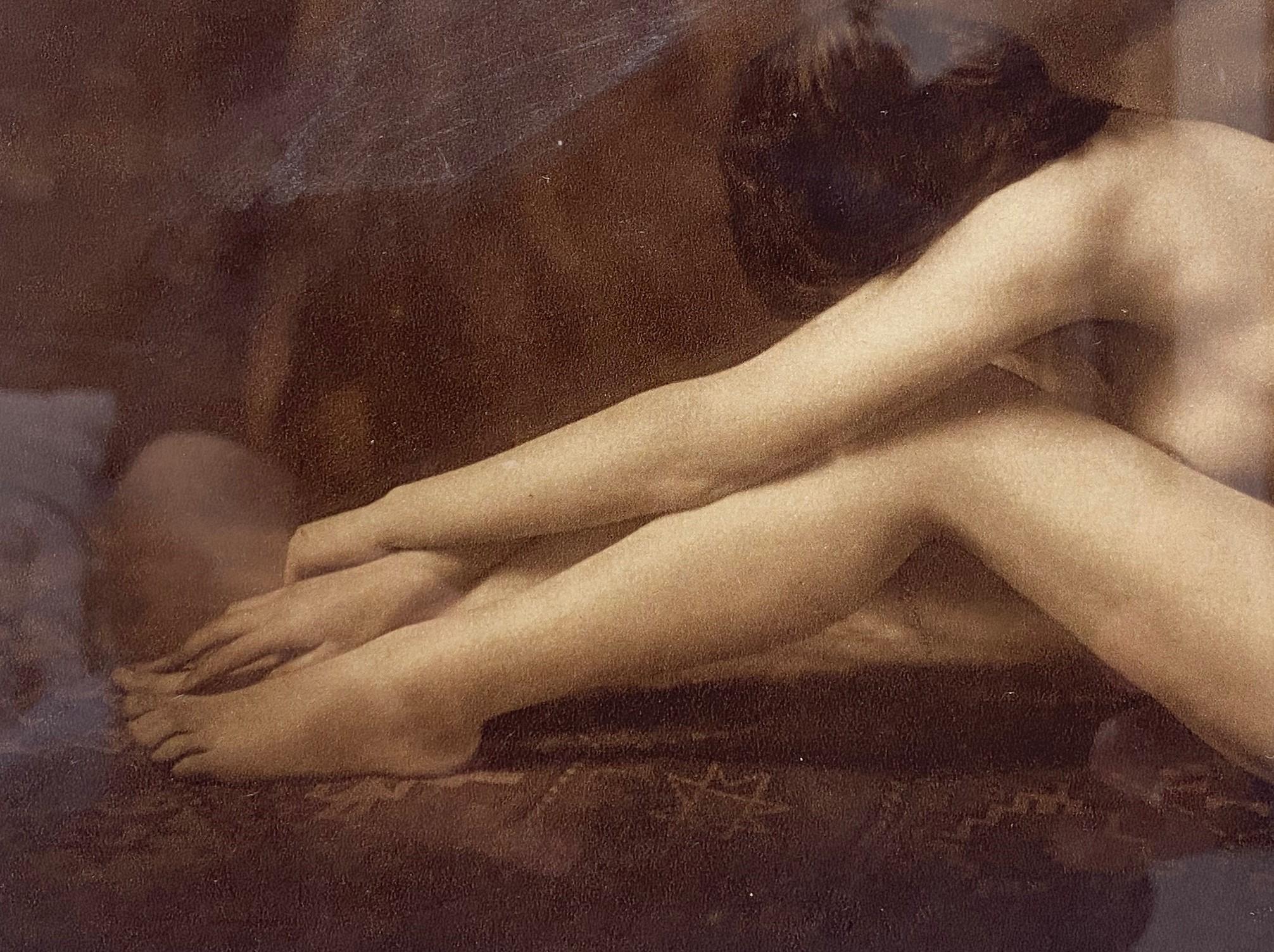 XX secolo Fotografia di nudo femminile in bianco e nero color seppia alla maniera di Ruth Bernhard in vendita