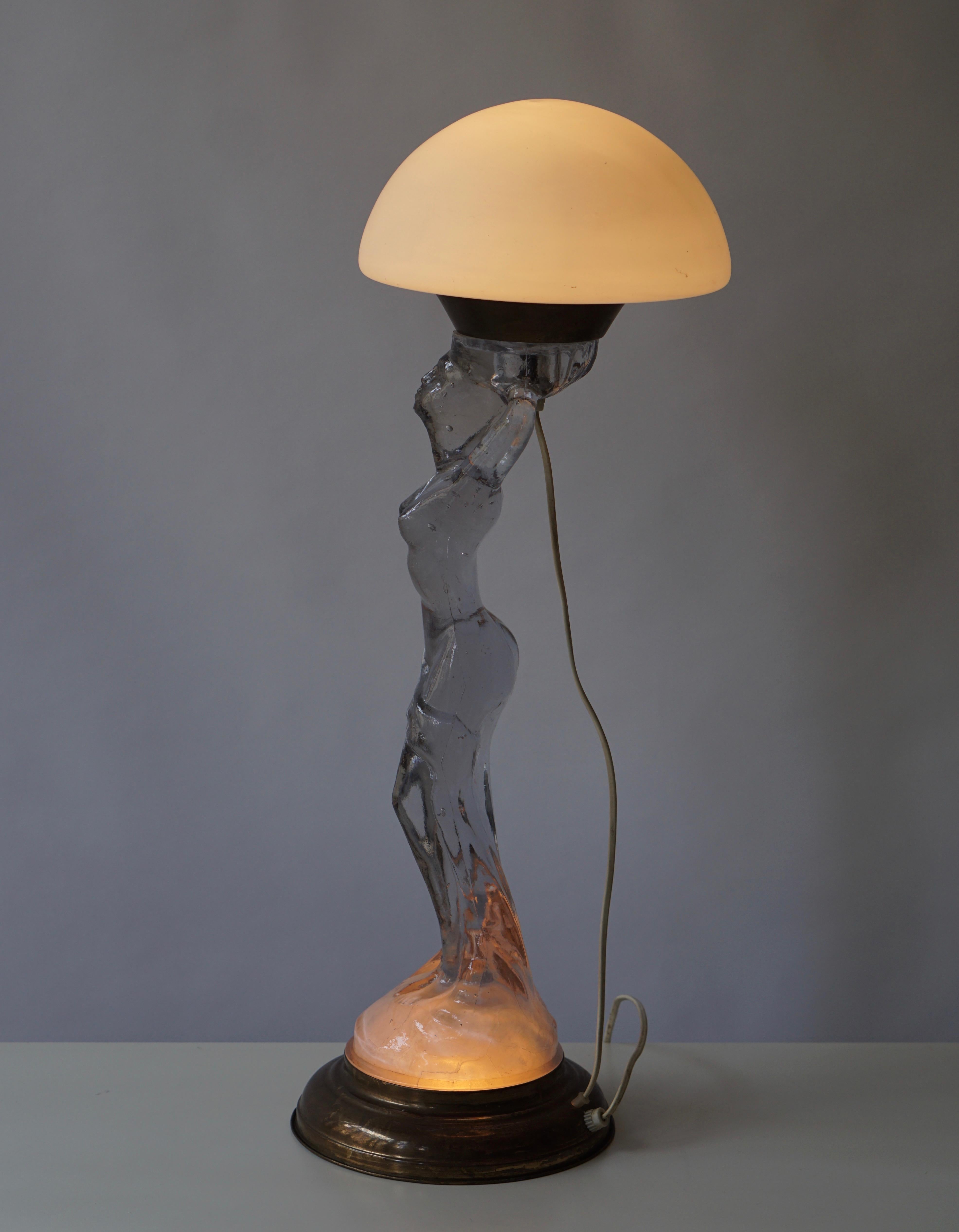 20th Century Female Nude Table Lamp in Glass and Brass For Sale