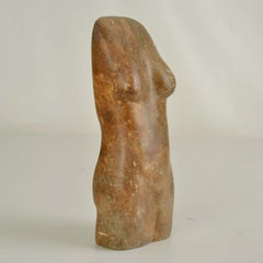Weiblicher Torso aus Marmor