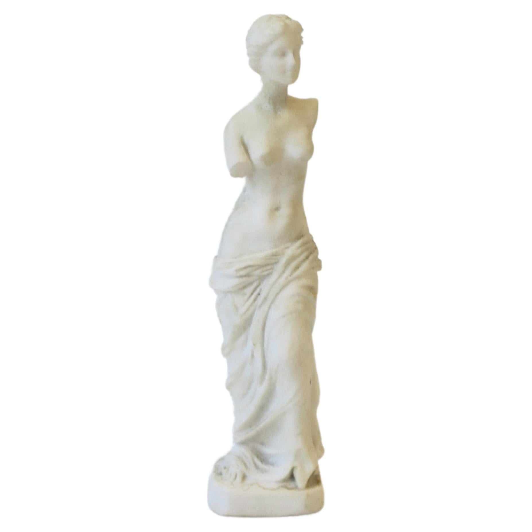 Figurative Venus de Milo-Statue-Skulptur aus weißem Granitmarmor mit weiblicher Figur