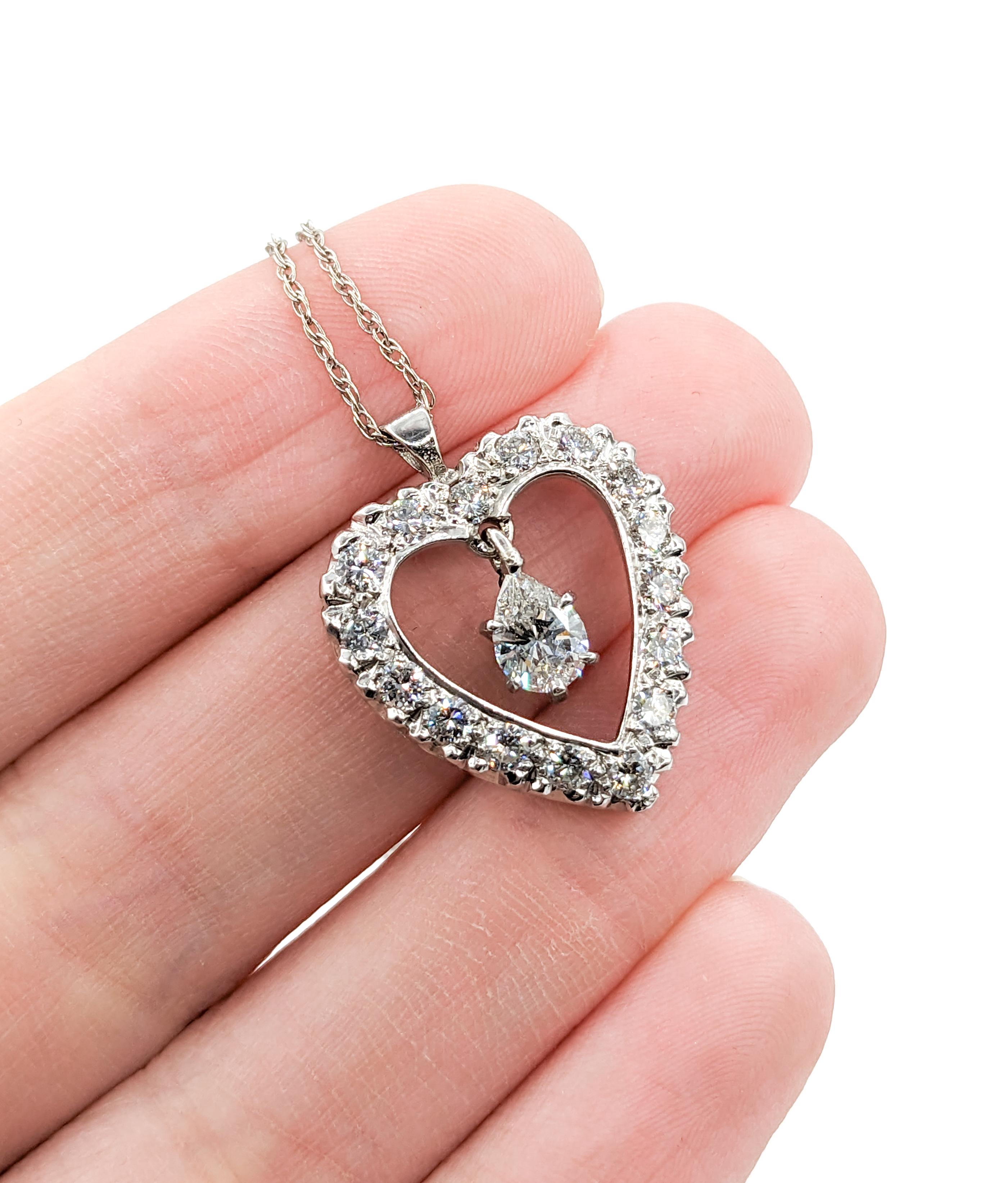 Modern  Feminine 1.30ctw Diamond Heart Pendant Necklace in White Gold For Sale