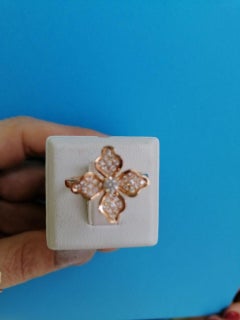 Feminine Elegant White Diamond Yellow Gold Flower Ring