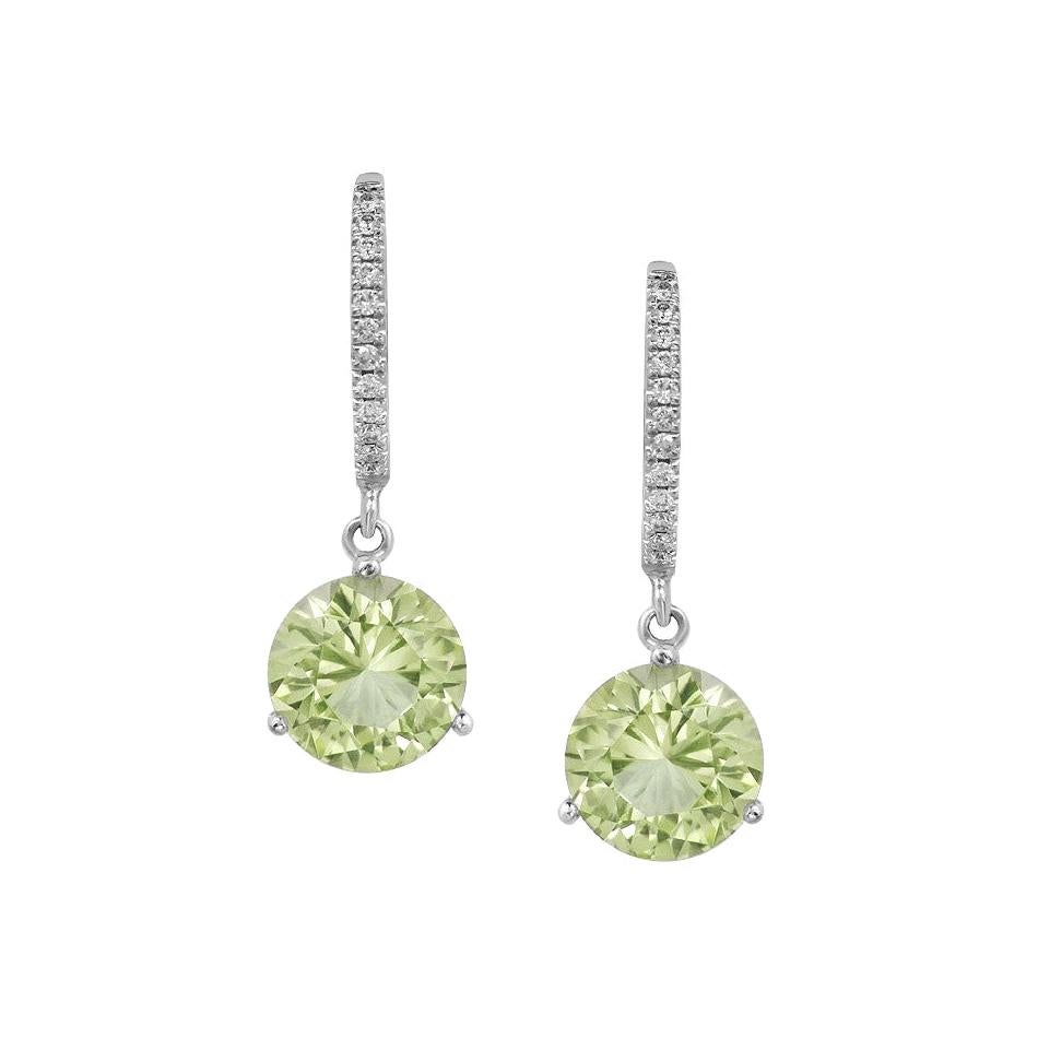 Feminine Elegant White Gold White Diamond Green Quartz Drop Earrings For Sale