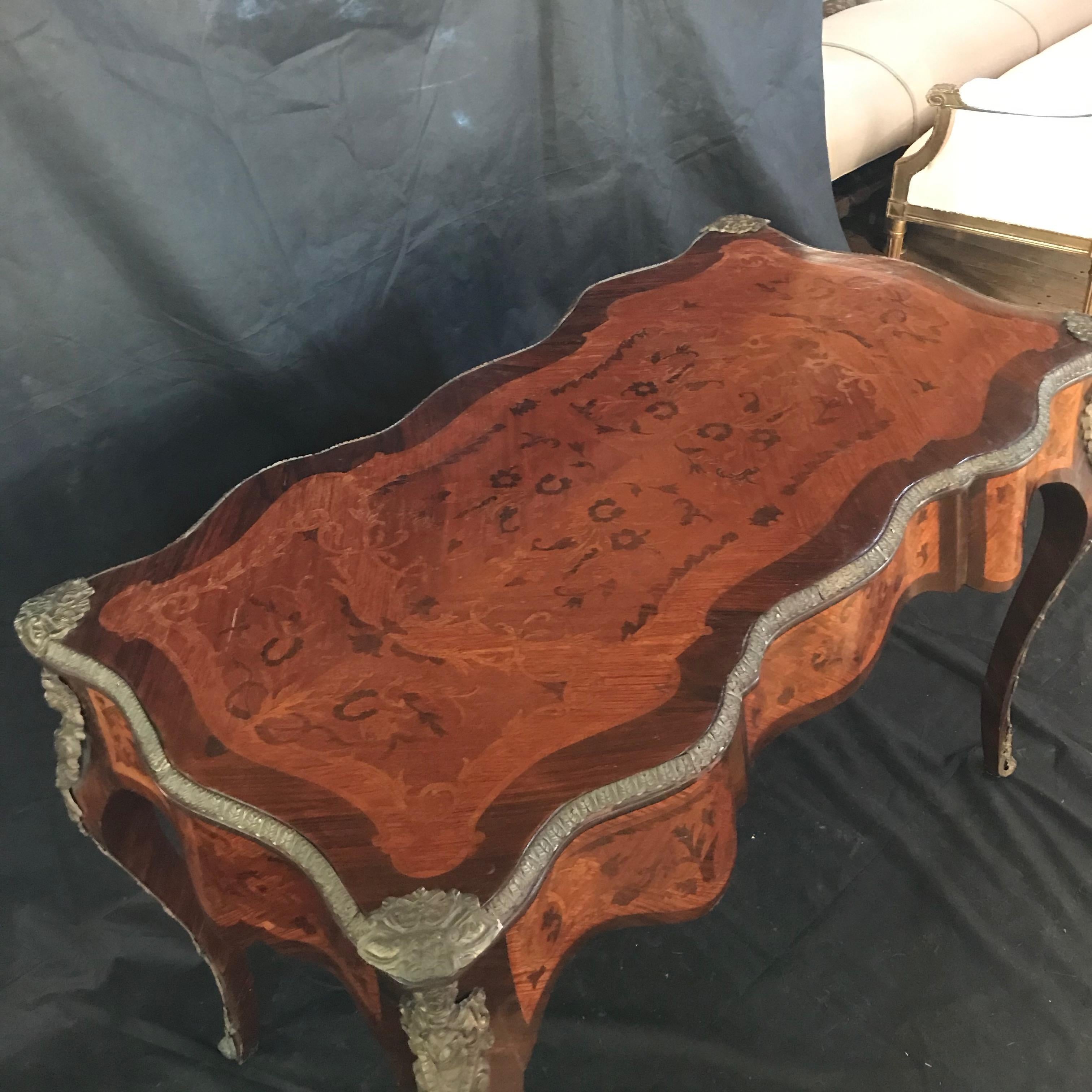 Feminine French Louis XV Petite Marquetry Desk with Bronze Detail In Excellent Condition In Hopewell, NJ
