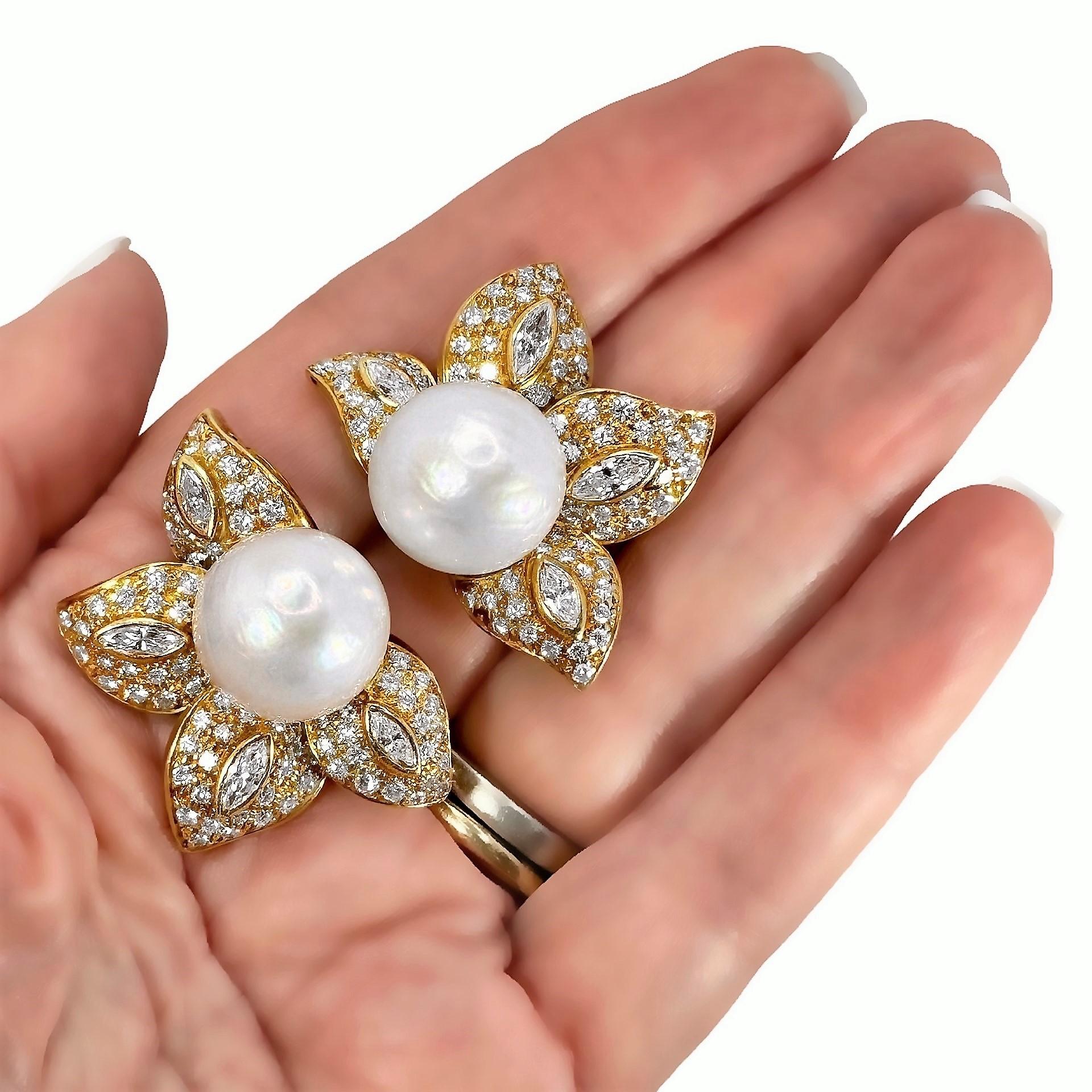 Brilliant Cut Feminine Vintage Earrings in 18k Yellow Gold, Diamonds, & South Sea Pearls For Sale
